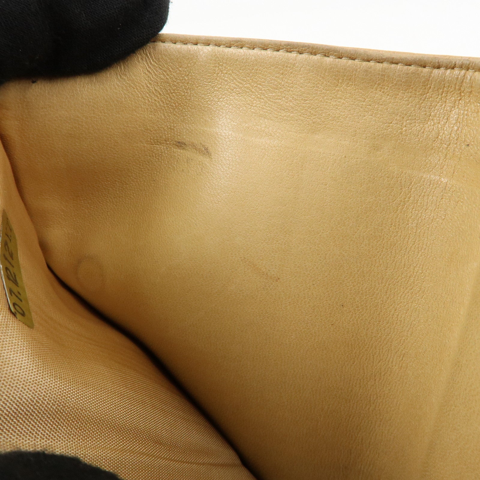 CHANEL COCO Mark Caviarskin W Hook Bi-fold Wallet Beige Used