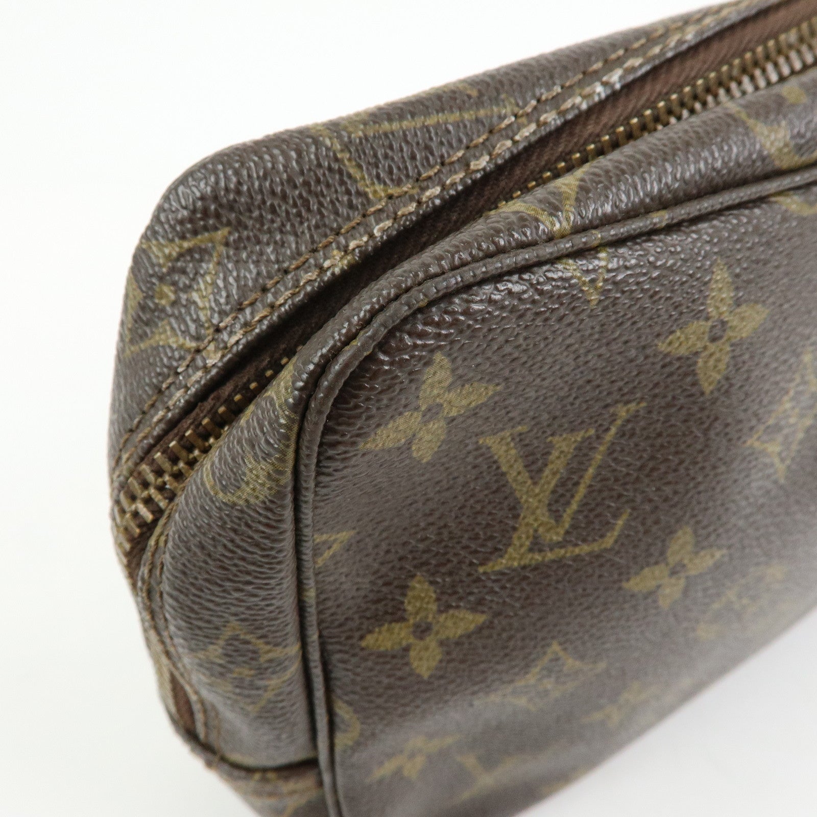 Louis Vuitton Monogram Trousse Toilette 23 Cosmetic Pouch M47524
