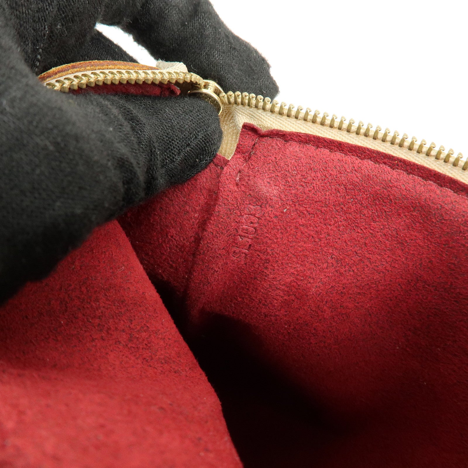 Louis Vuitton Monogram Multicolor Pochette Accessoires Blanc M92649