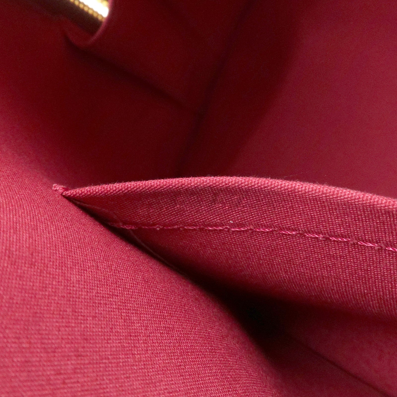 Louis Vuitton Monogram Vernis Leather Alma BB 2Way Bag Rouge M91698