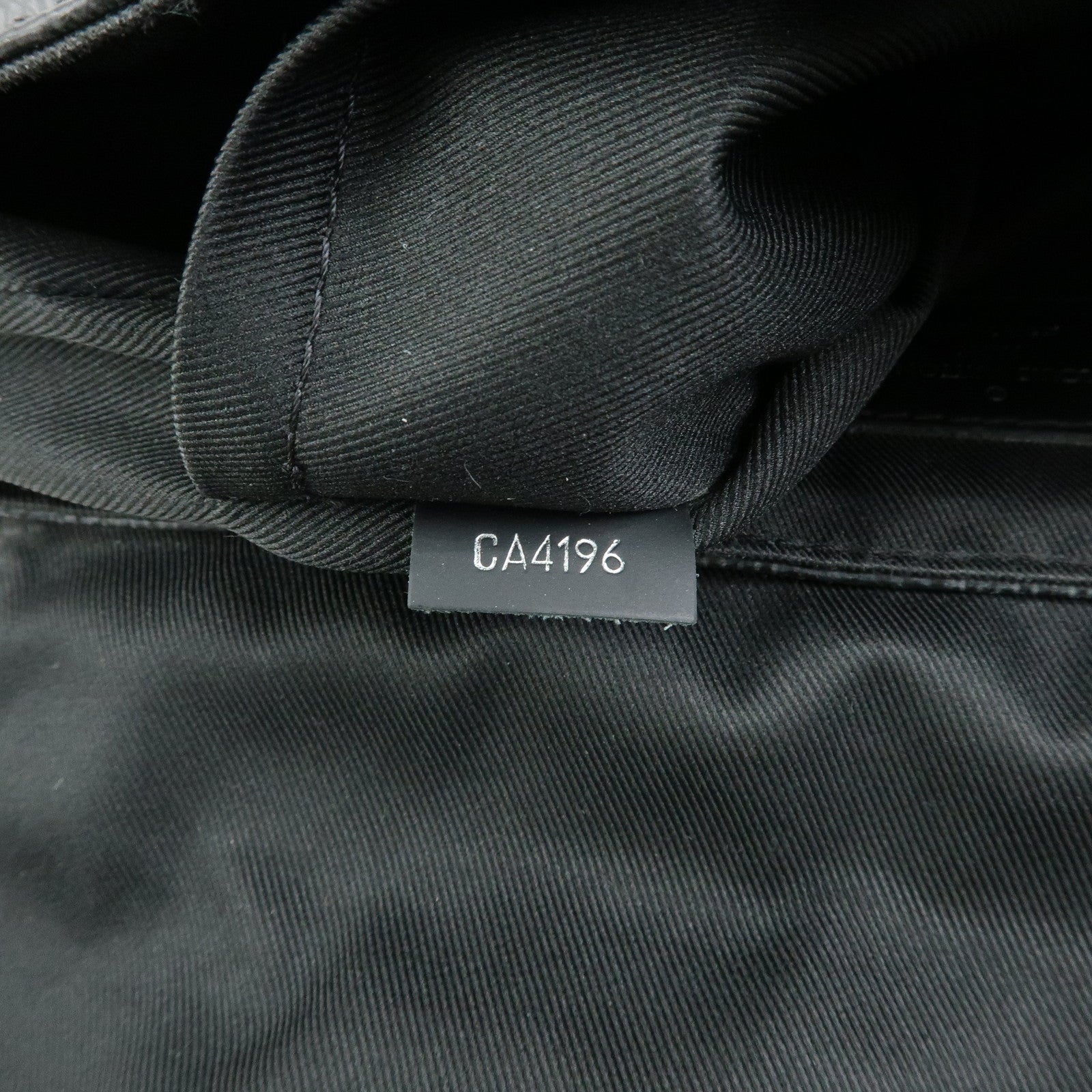 Louis Vuitton Damier Graphite District PM NM Crossbody Bag N41028