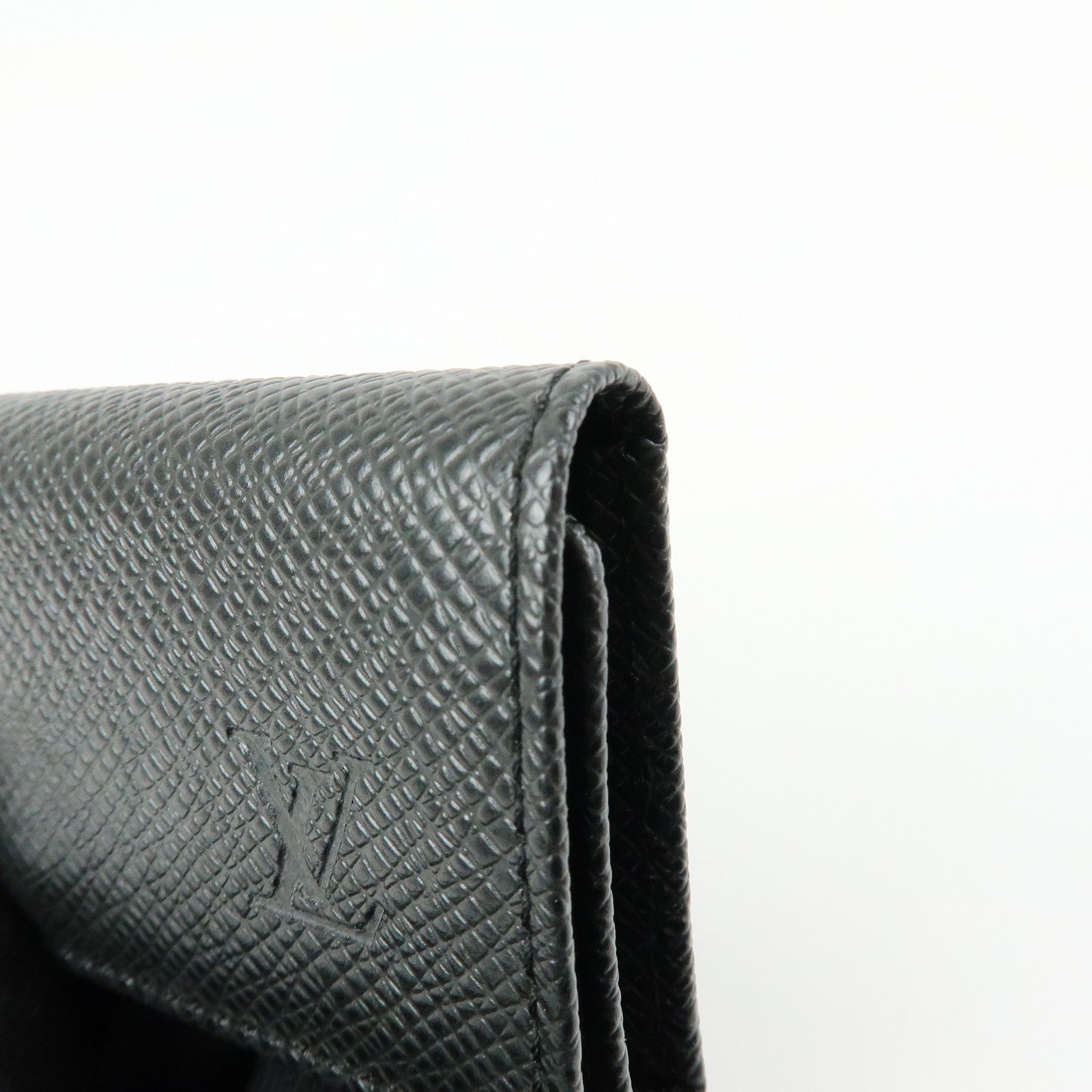 Louis Vuitton Taiga Leather Multicles 4 Key Case Ardoise M30522