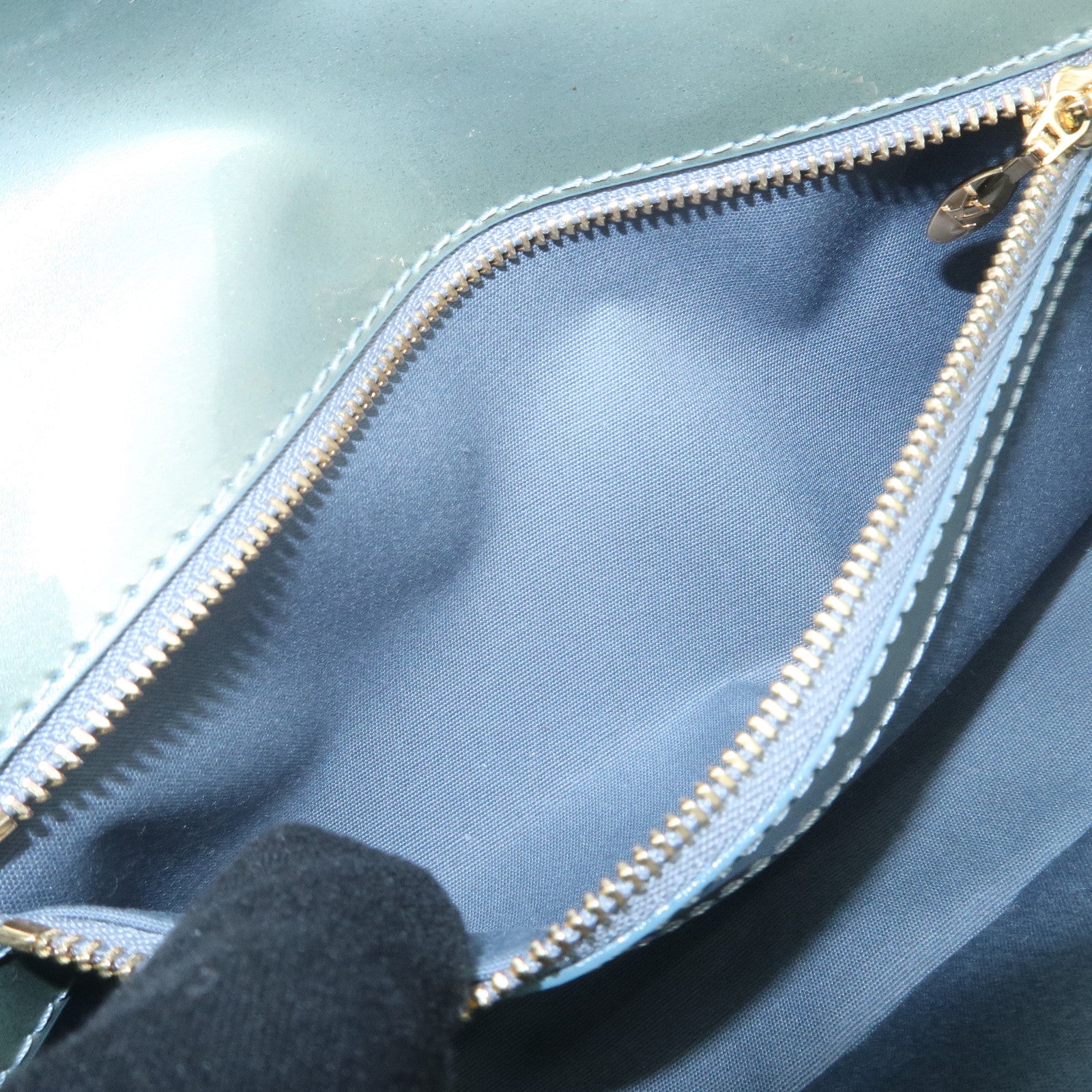 Louis Vuitton Vernis Leather Pochette Sobe Clutch Bag Blue