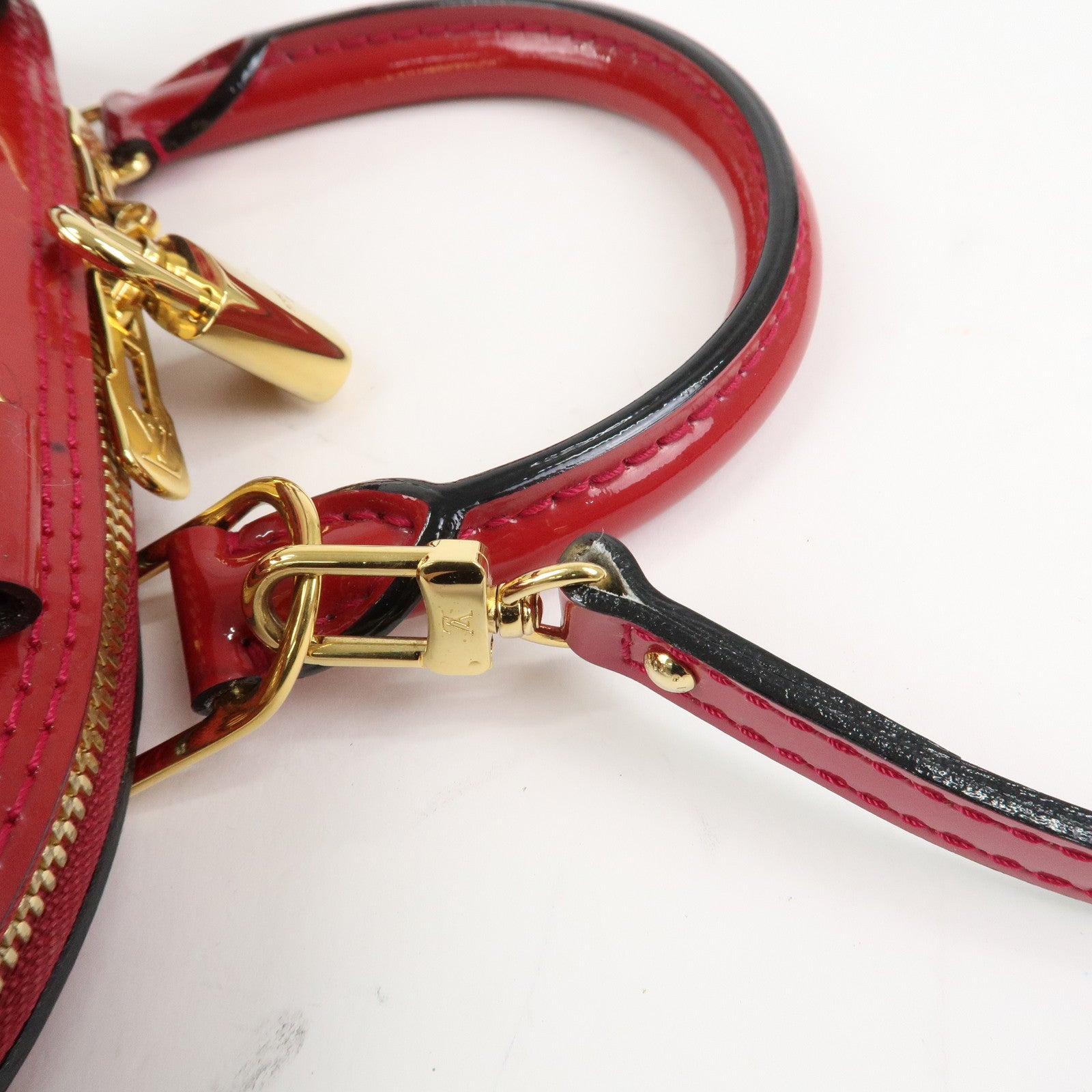 Louis Vuitton Monogram Vernis Leather Alma BB 2Way Bag Red M91606
