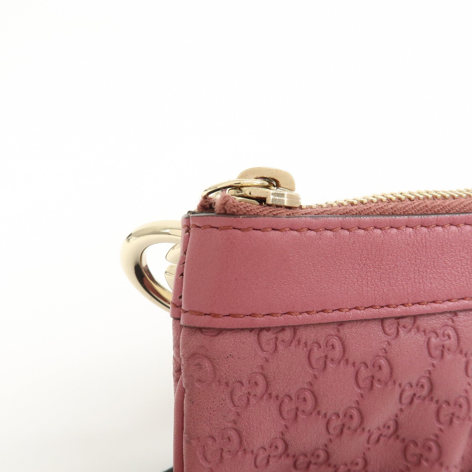 GUCCI Interlocking G Micro Guccissima Leather Pouch Pink 212203