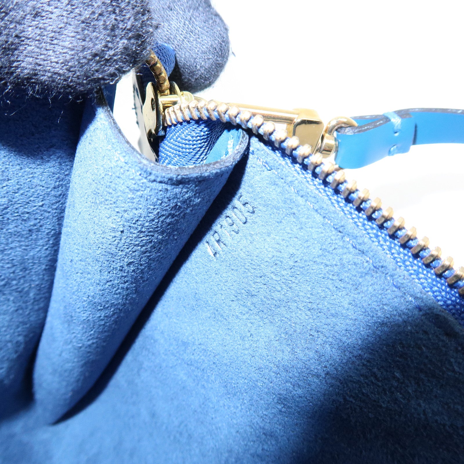 Louis Vuitton Epi Pochette Accessoires Pouch Toledo Blue M52945