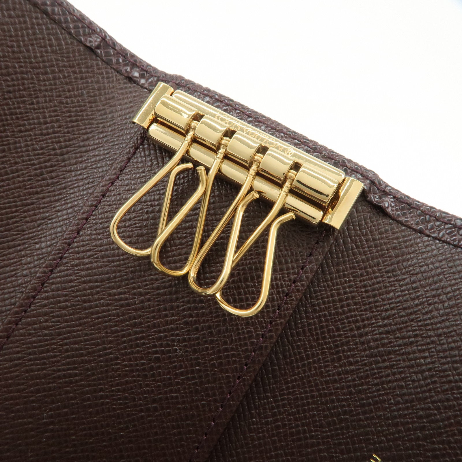 Louis Vuitton Taiga Multicles 4 Key Case Key Holder Grizzly M30528