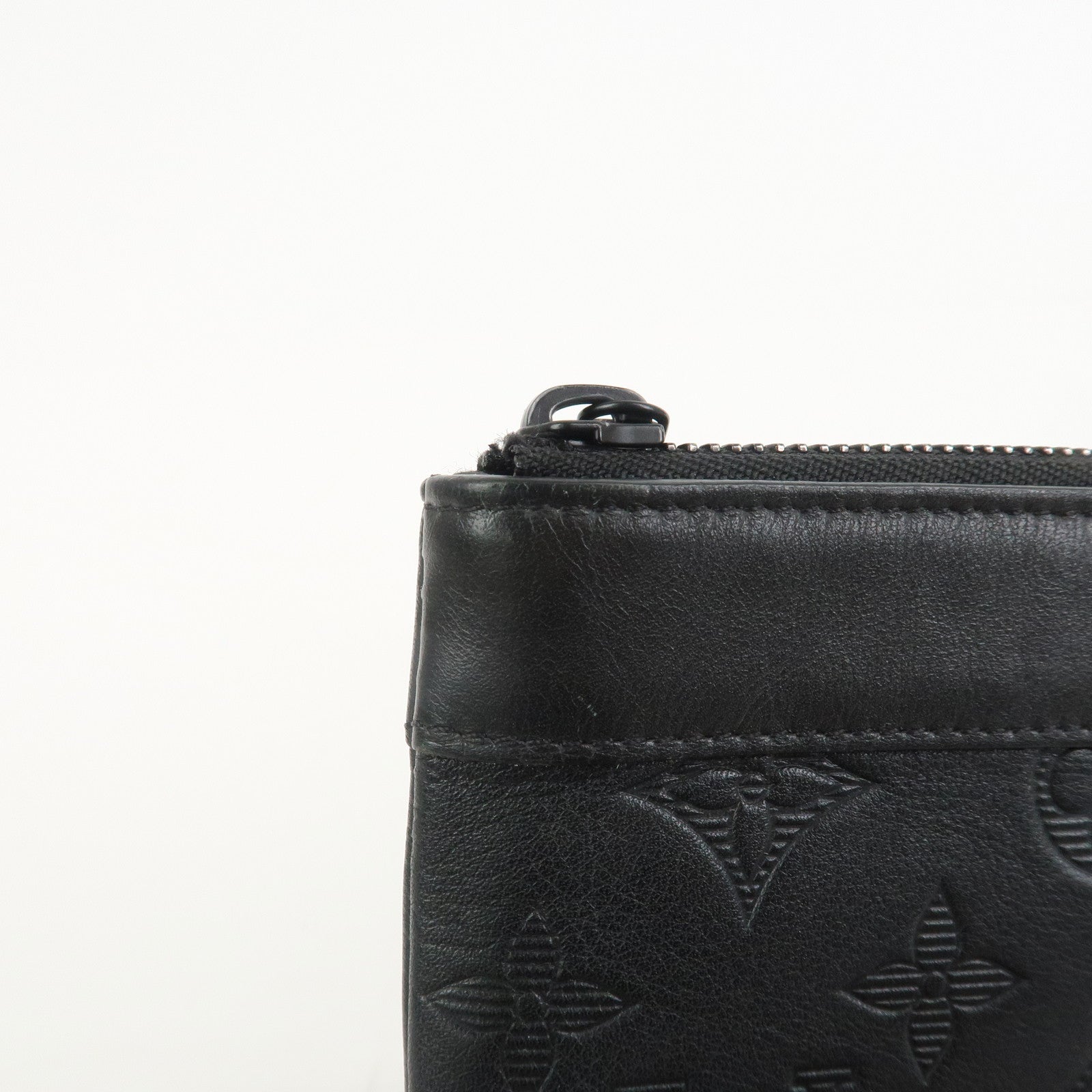 Louis Vuitton Monogram Shadow Pochette Discovery PM Noir M44335