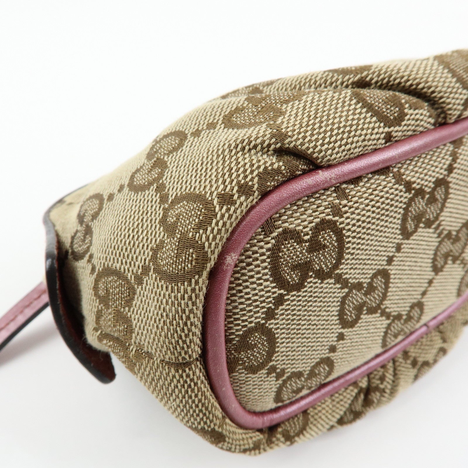 GUCCI Interlocking G Lovely Heart Cosmetic Pouch Beige Pink 308728