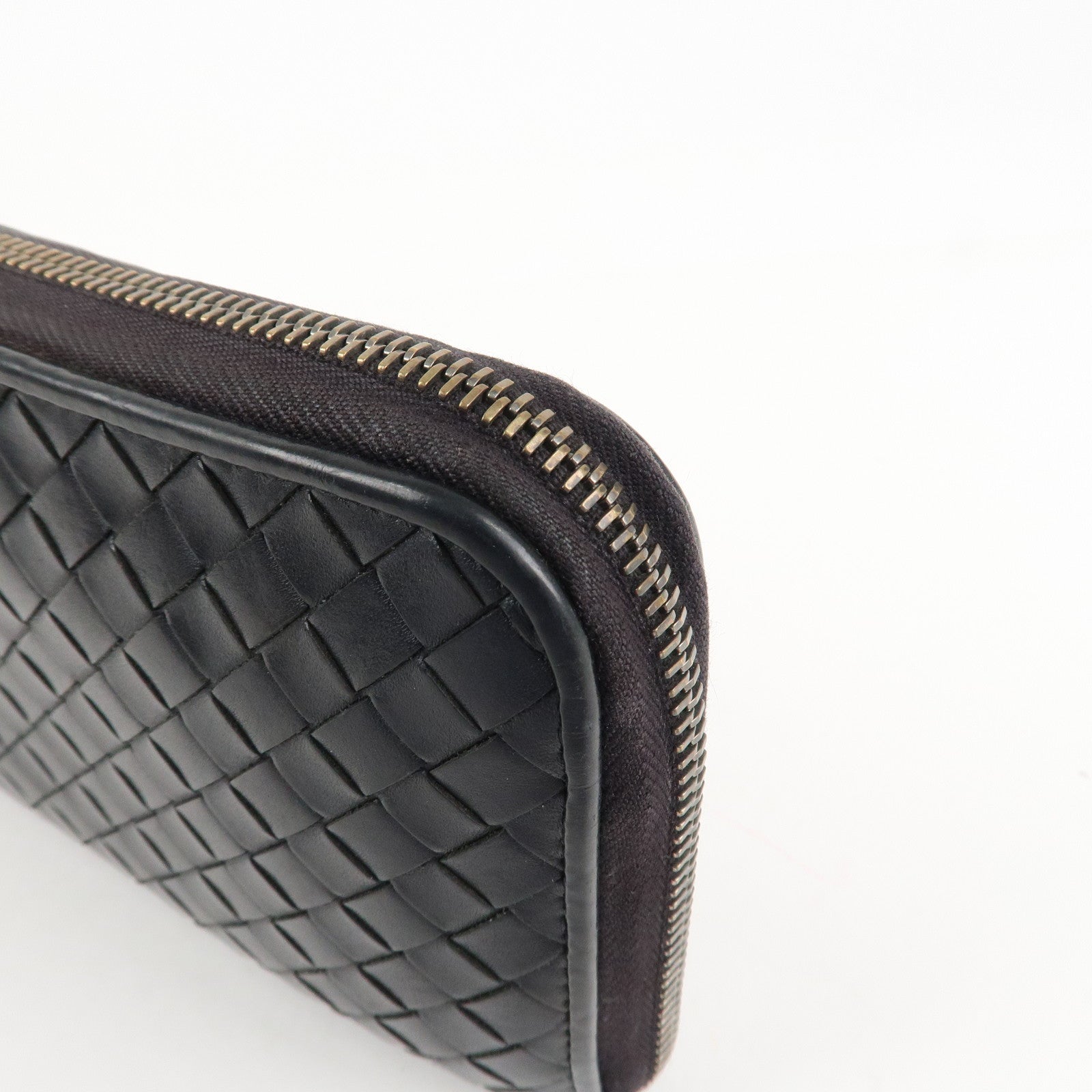 BOTTEGA VENETA Intrecciato Leather Round Zippy Wallet Black 114076 Used