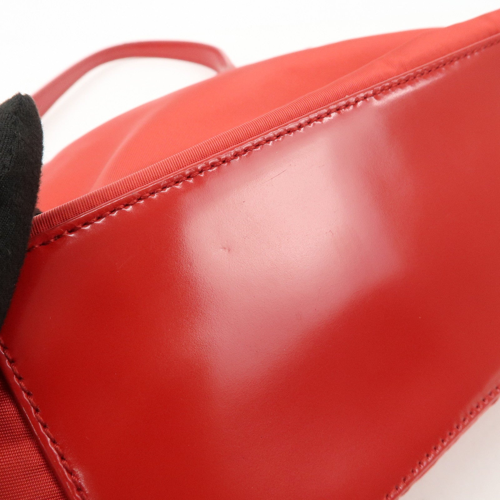 PRADA Nylon Patent Leather Shoulder Bag Red B8844