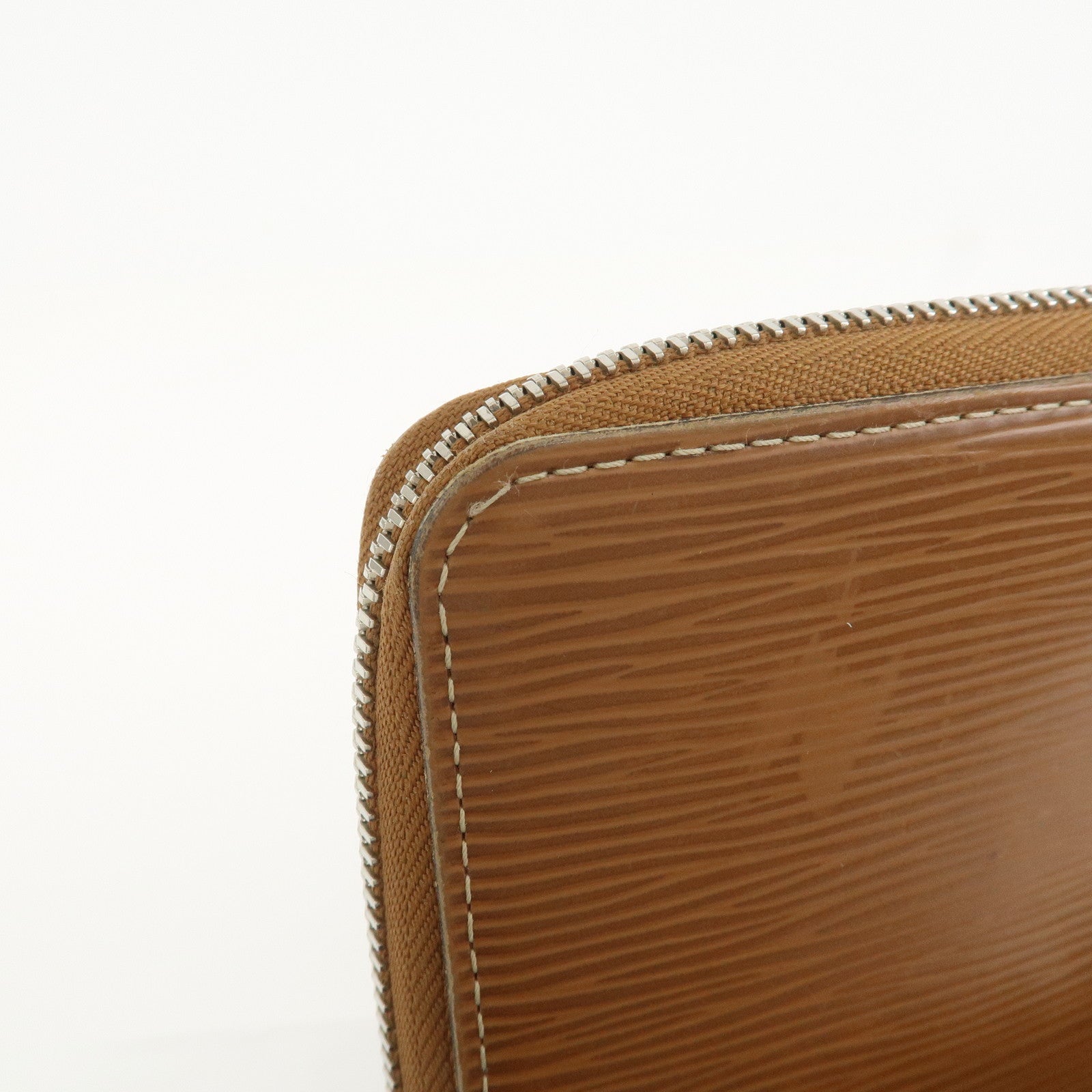 Louis Vuitton Epi Leather Zippy Long Wallet Cannelle M6007I