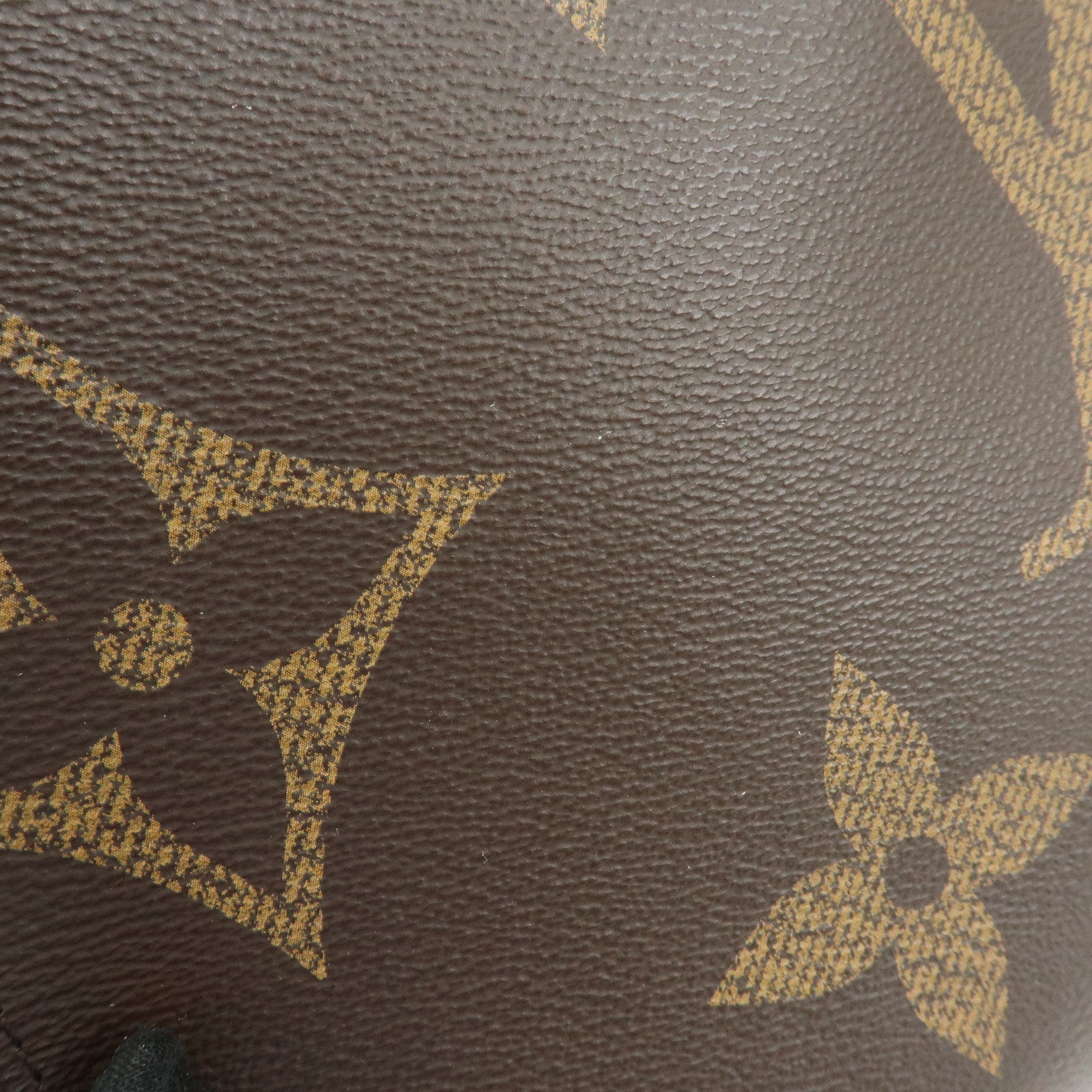 Louis Vuitton Monogram Giant Reverse On the Go MM Tote Bag M45321