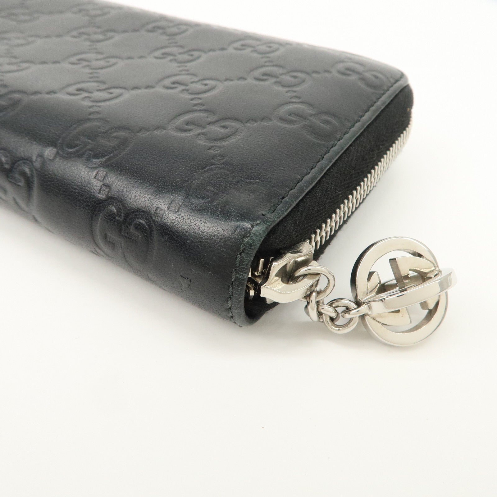 GUCCI Interlocking G Guccissima Leather Zippy Long Wallet 233025