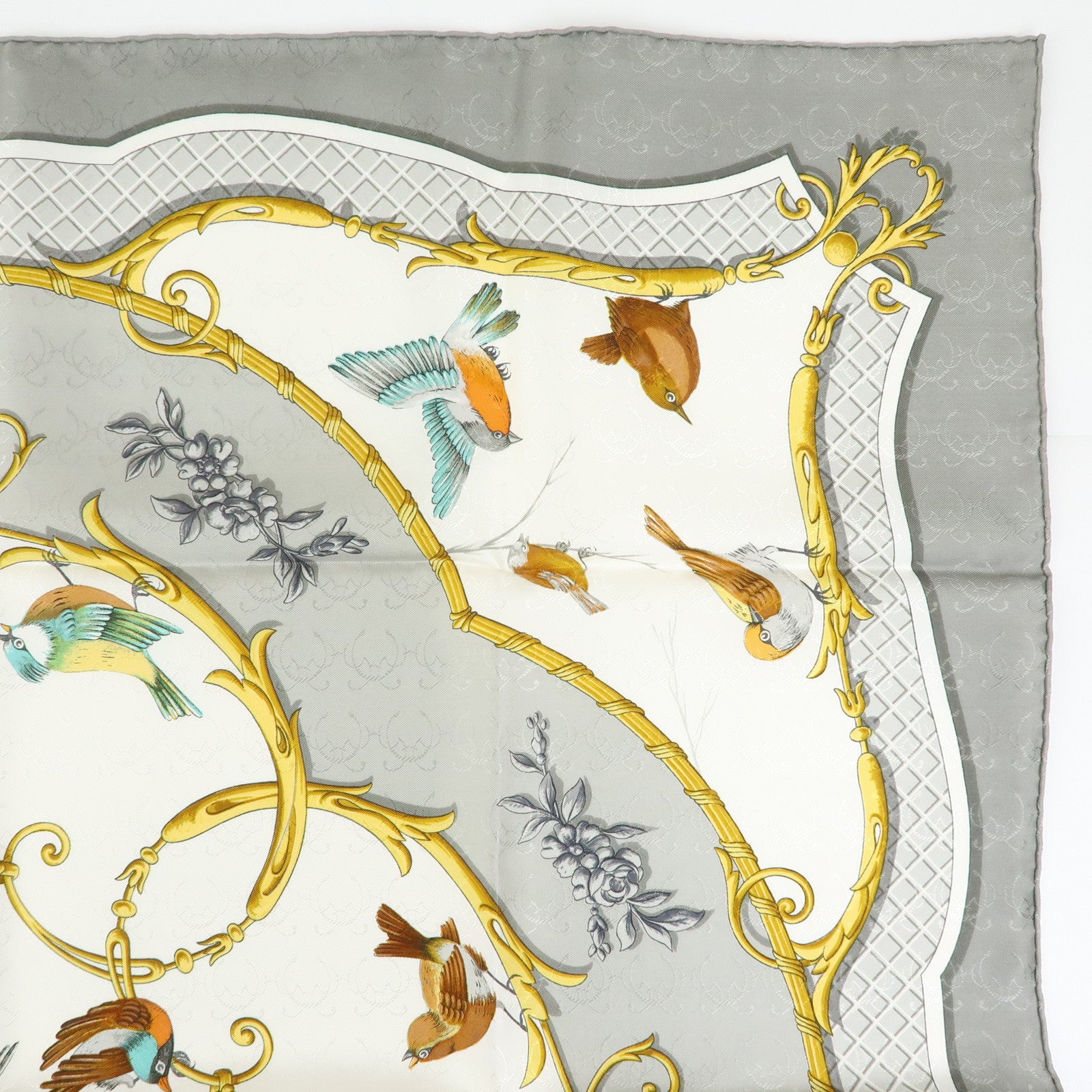 HERMES Carre 90 Silk 100% Scarf LA CLE des CHAMPS Gray Gold Brown