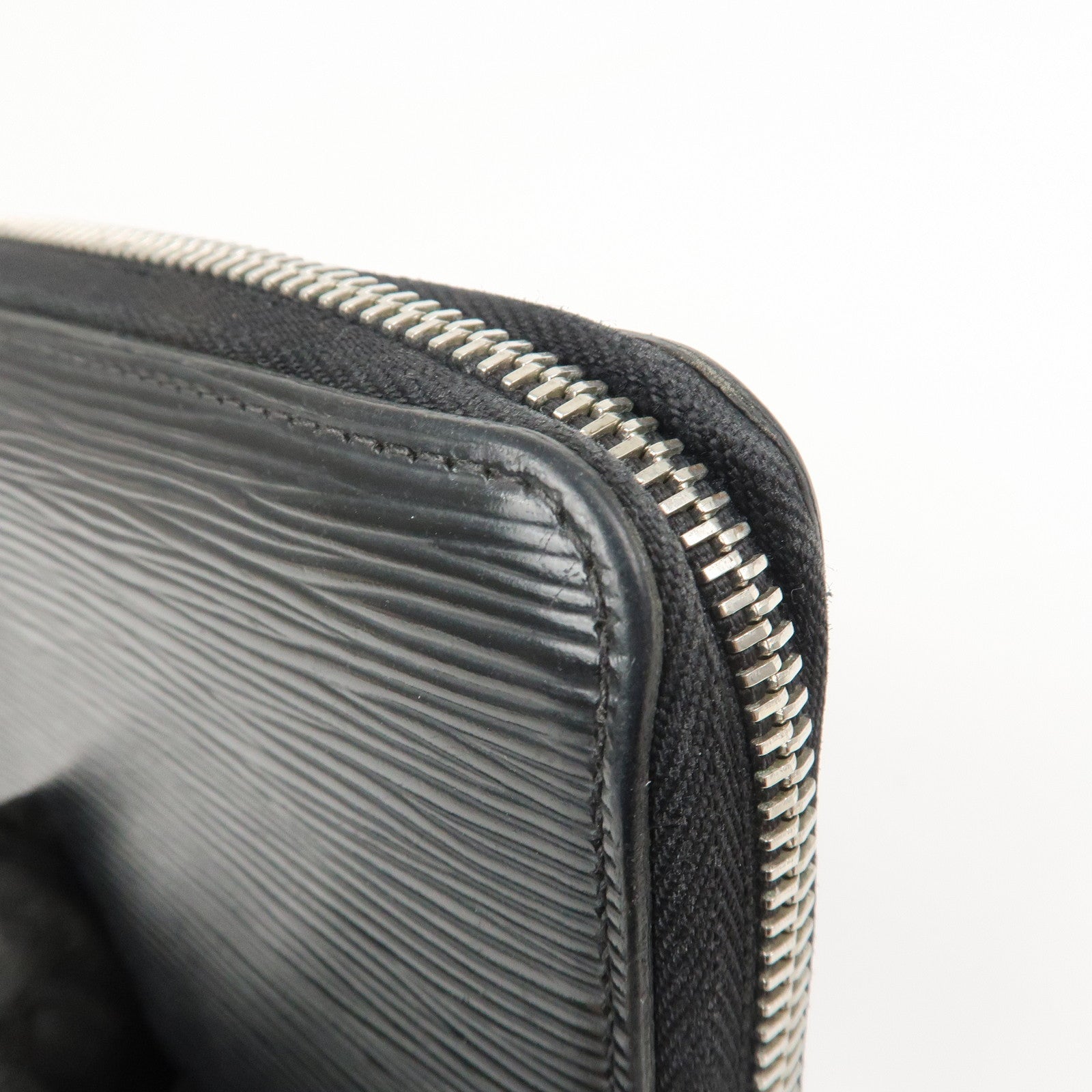 Louis Vuitton Epi Leather Zippy Long Wallet Noir Black M60072