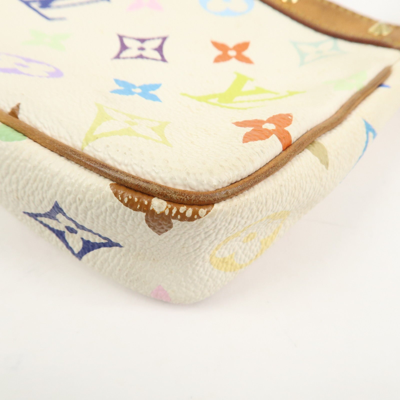 Louis Vuitton Monogram Multicolor Pochette Accessoires Blanc M92649