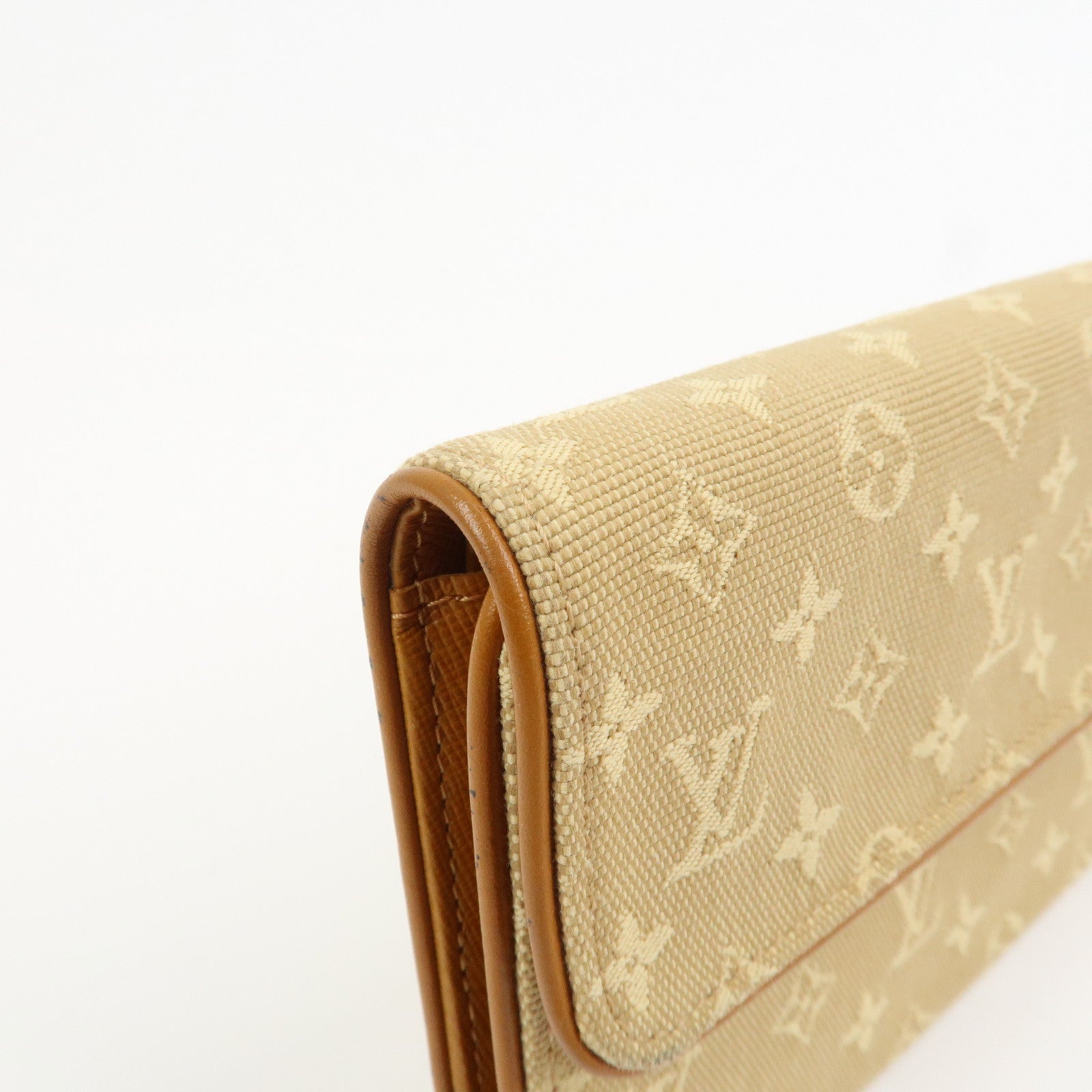 Louis Vuittom Monogram Mini Porte Tresor International M92444