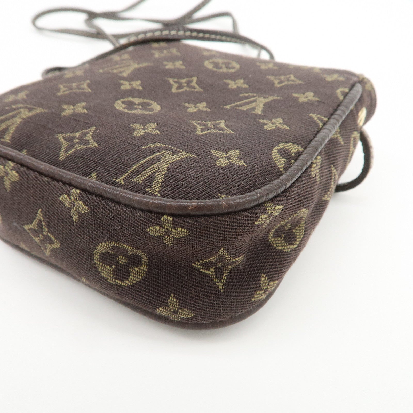 Louis Vuitton Monogram Mini Lin Pochette Cancun Ebene M95313