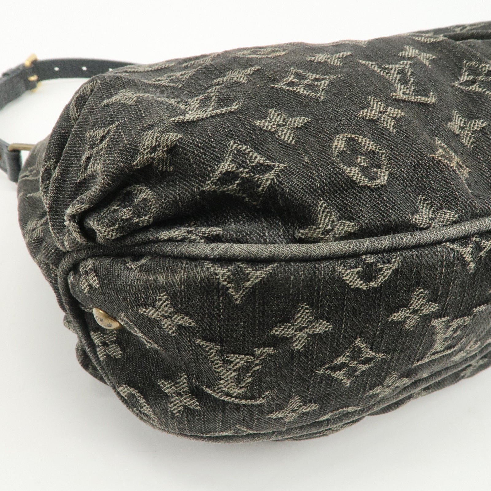 Louis Vuitton Monogram Denim Slightly Shoulder Bag Noir M95835