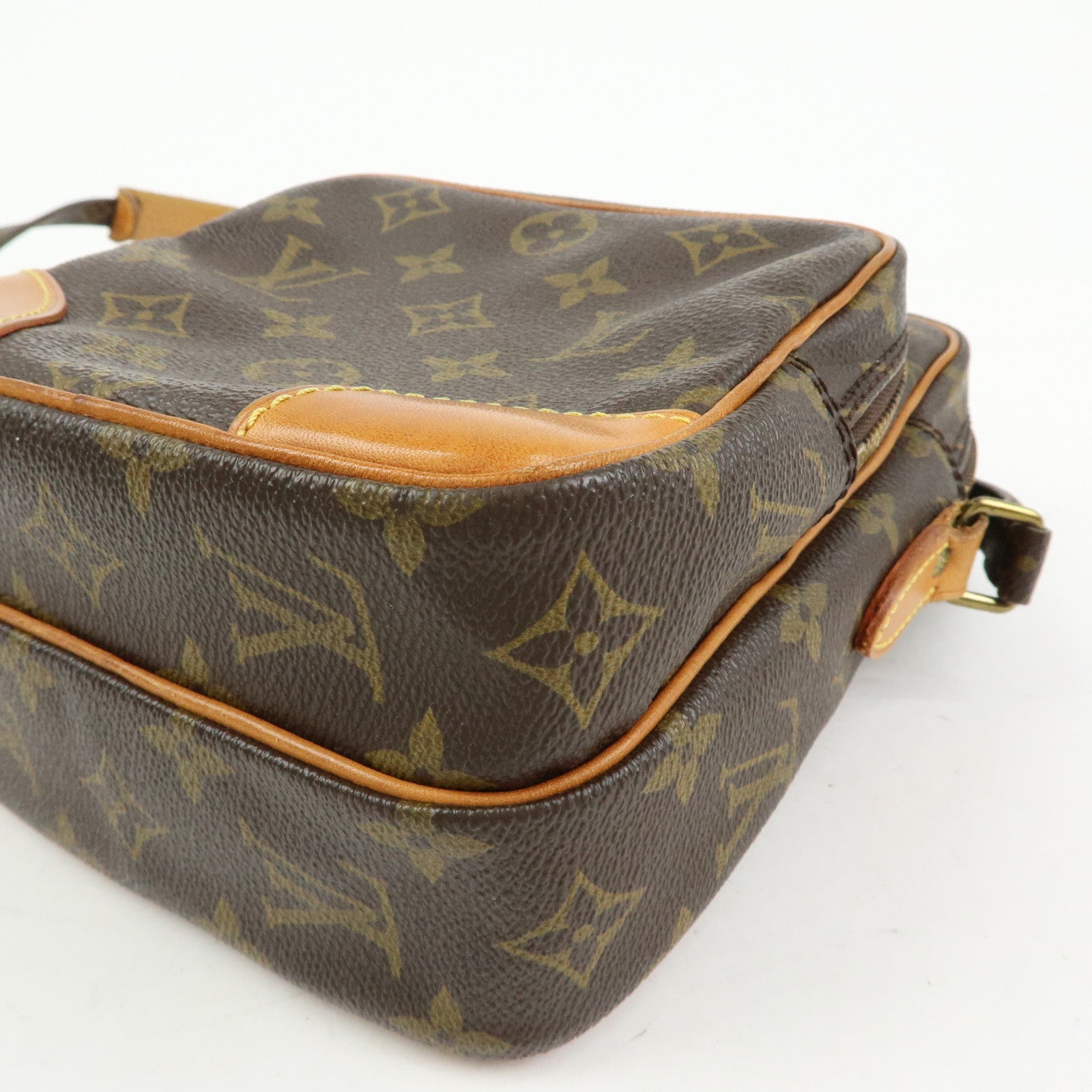 Louis Vuitton Monogram Amazone Shoulder Bag Crossbody Bag M45236