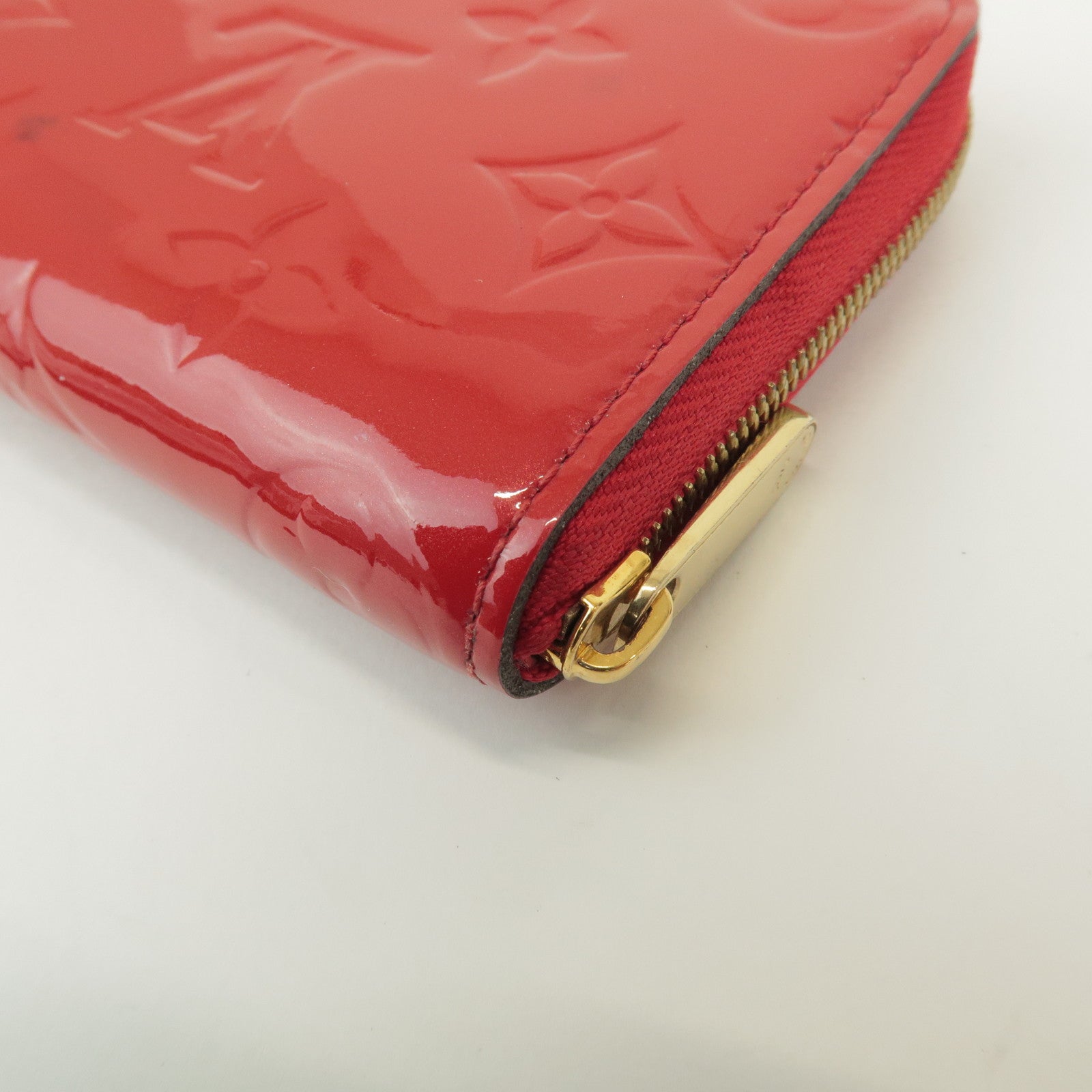 Louis Vuitton Monogram Vernis Zippy Coin Purse Pomme d'Amour M93608