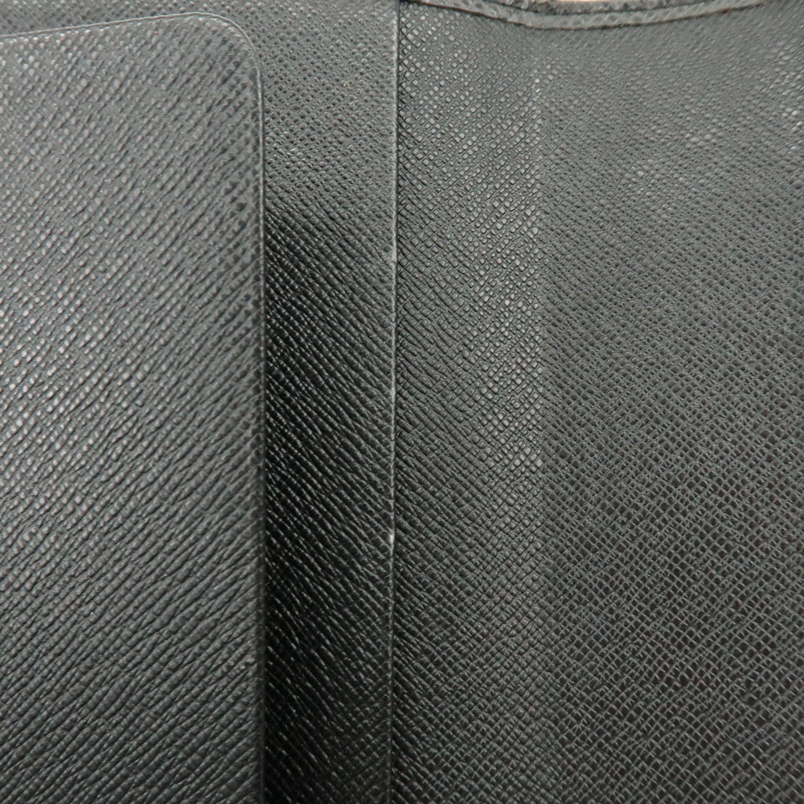 Louis Vuitton Taiga Agenda Bureau Planner Cover Ardoise R20409