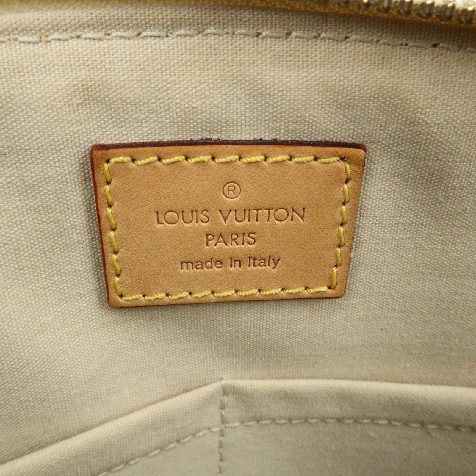 Louis Vuitton Monogram Vernis Leather Sherwood GM Blanc M91487 Used