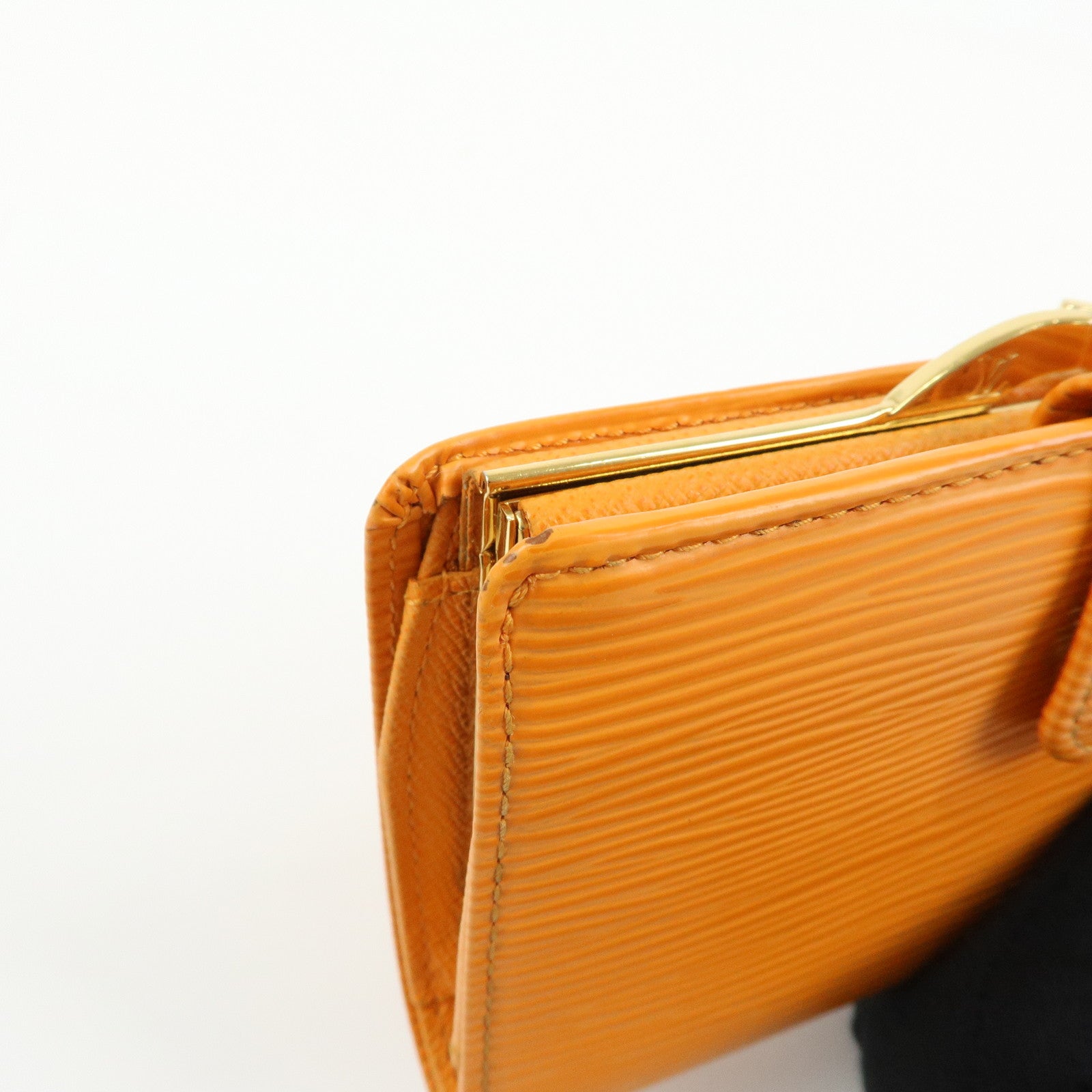 Louis Vuitton Epi Porte Monnaie Viennois Bi-Fold Wallet M6324H
