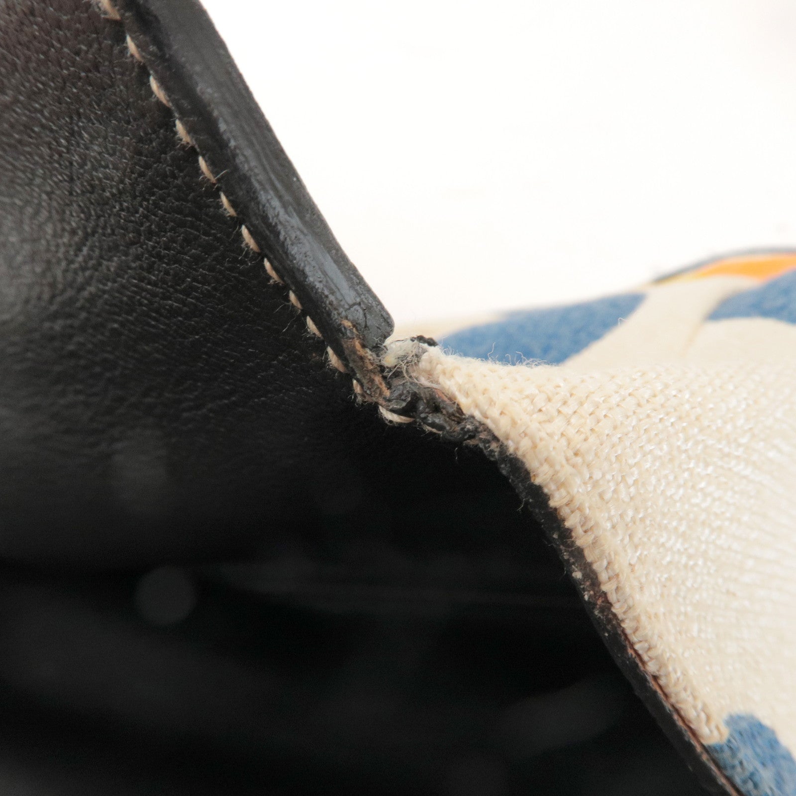 MIU MIU Madras Leather Canvas Reversible Hand Bag Ivory Black