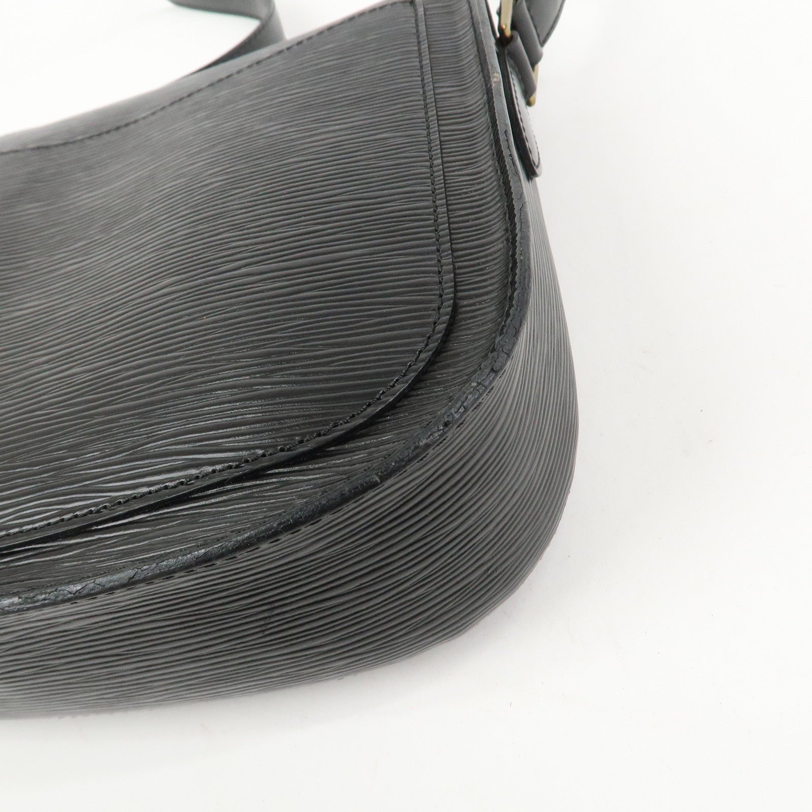 Louis Vuitton Epi Saint Cloud Shoulder Bag Black Noir M52192