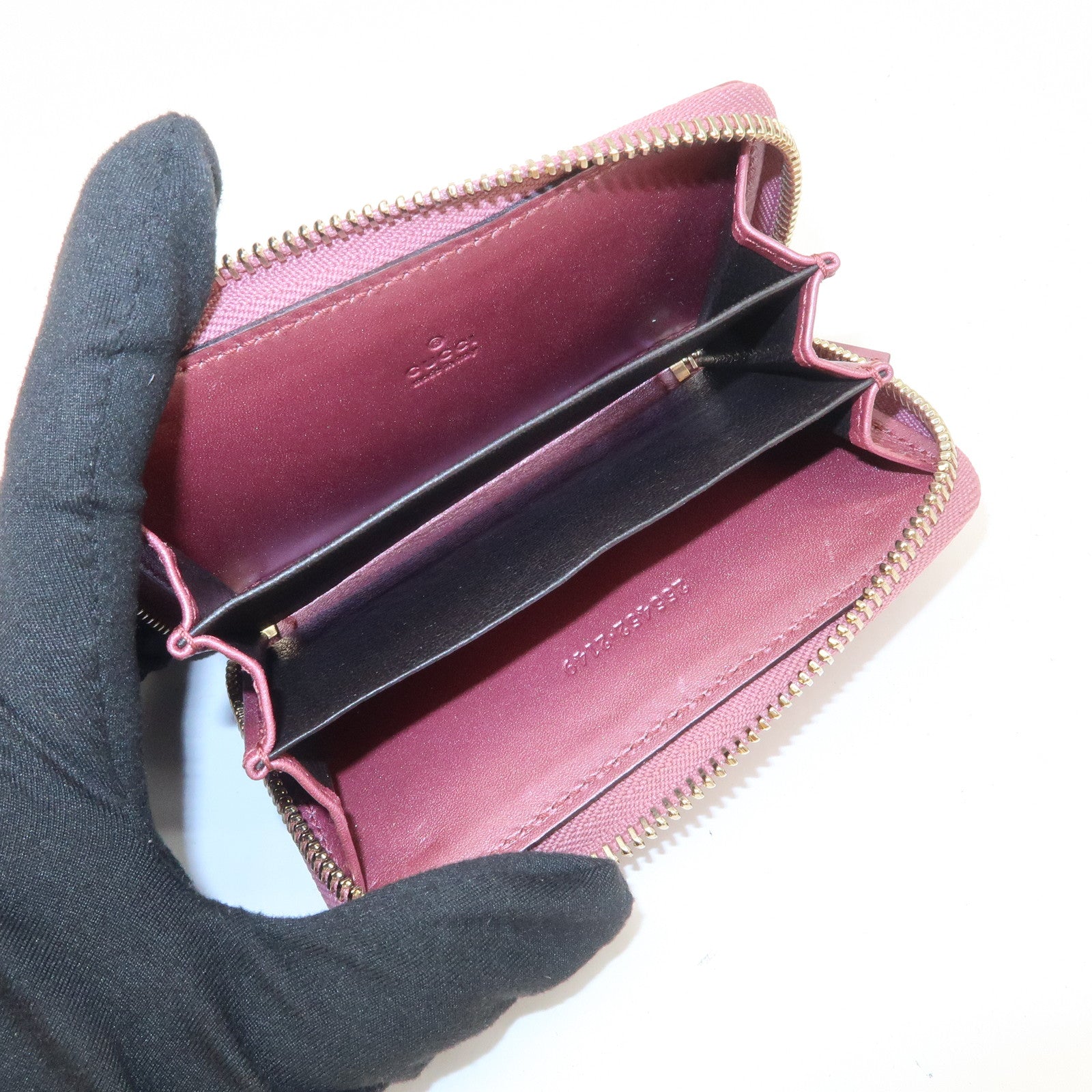 GUCCI Micro Guccissima Leather Round Zippy Coin Case 255452