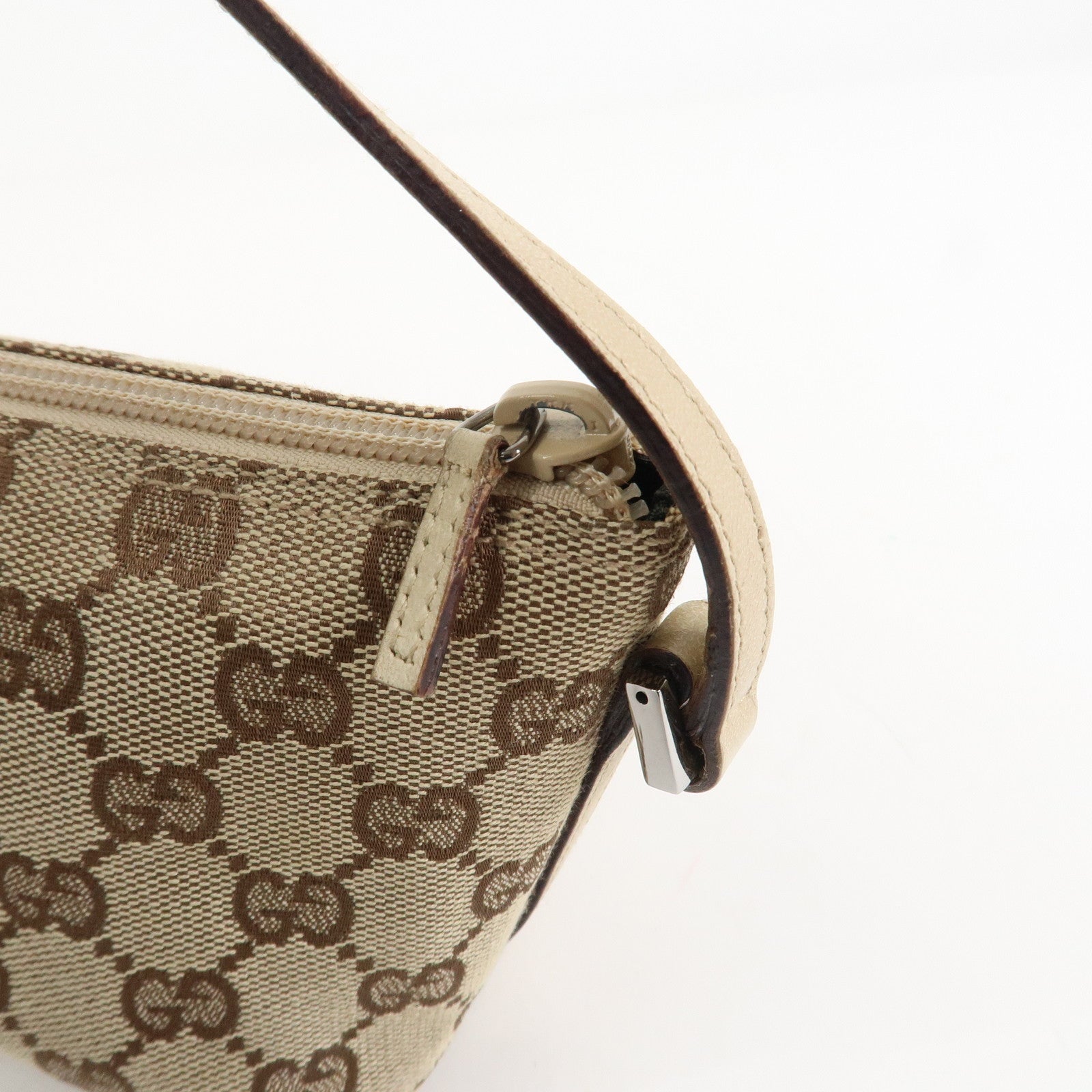 GUCCI Boat Bag GG Canvas Leather Hand Bag Pouch Beige Brown 07198