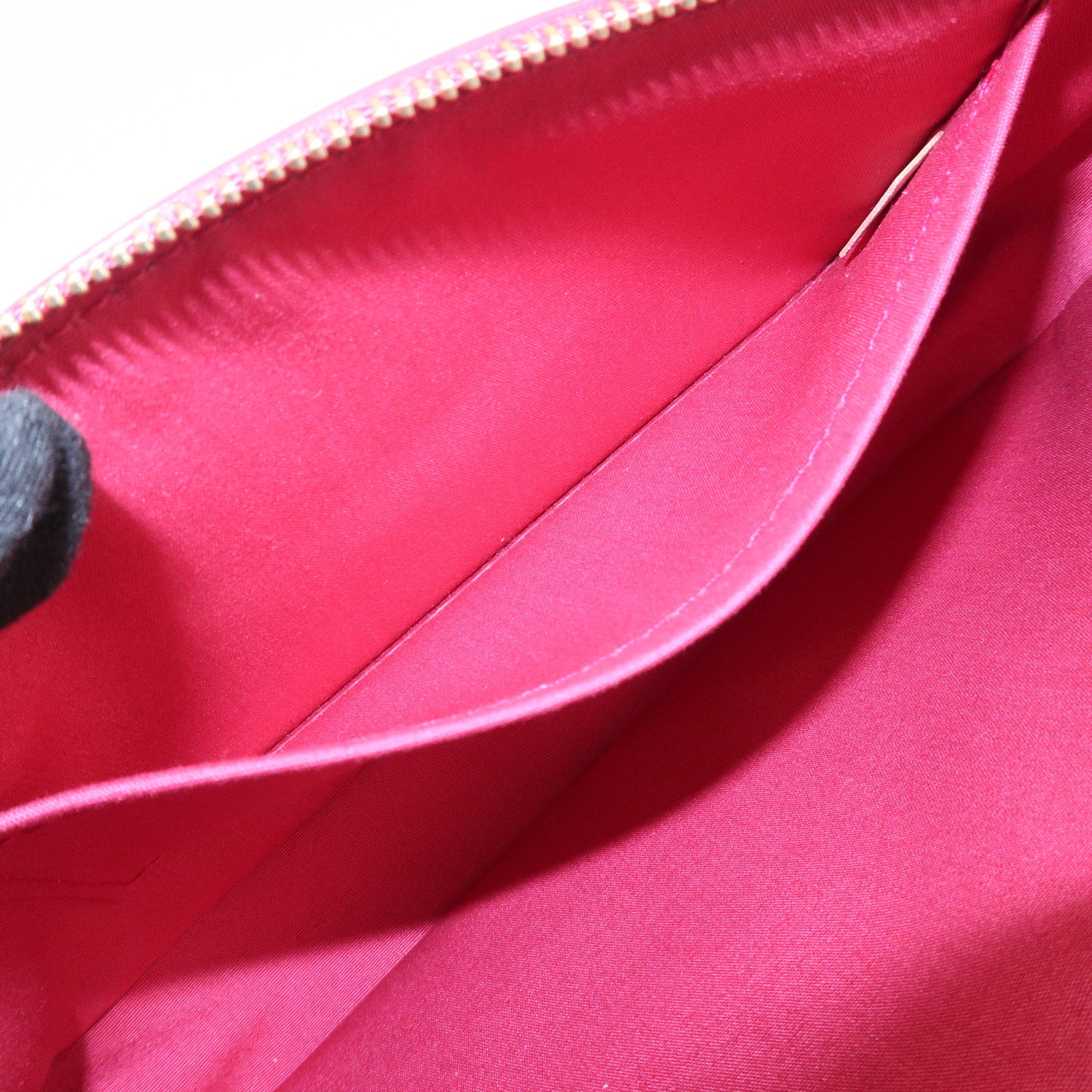 Louis Vuitton Monogram Vernis Pochette Accessoires Pouch M91574