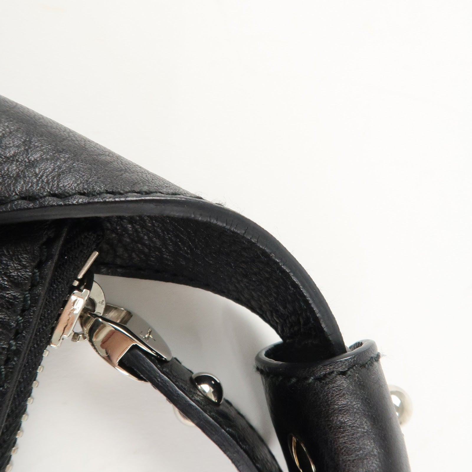 Ferragamo Gancini Leather Shoulder Bag Black Used