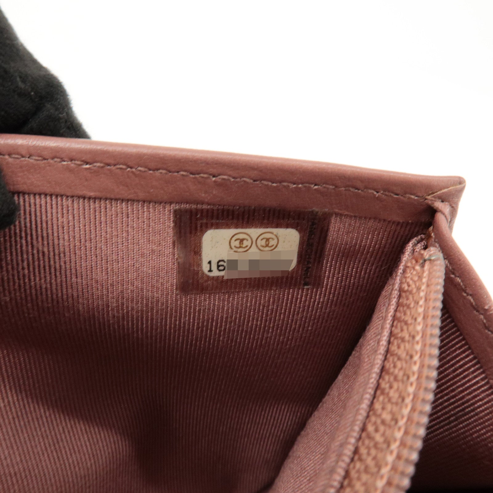 CHANEL Matelasse Patent Leather Long Wallet Silver HDW Brown Used