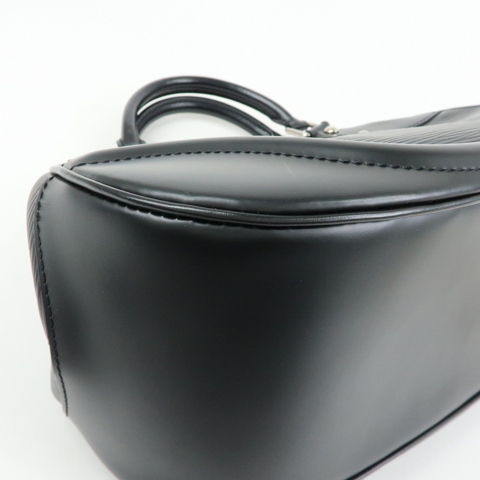 Louis Vuitton Epi Leather Sac Montaigne Hand Bag Noir M59302
