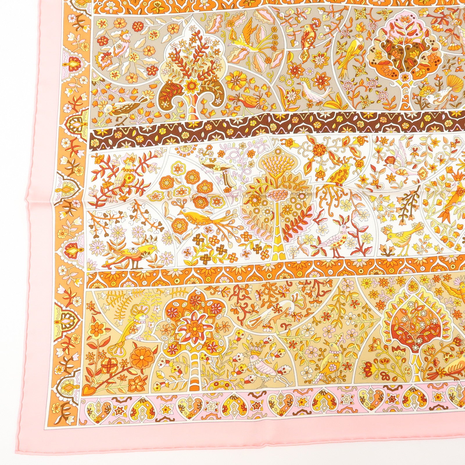 HERMES Carre 90 Silk 100% Scarf Au Pays des Oiseaux Fleurs Beige