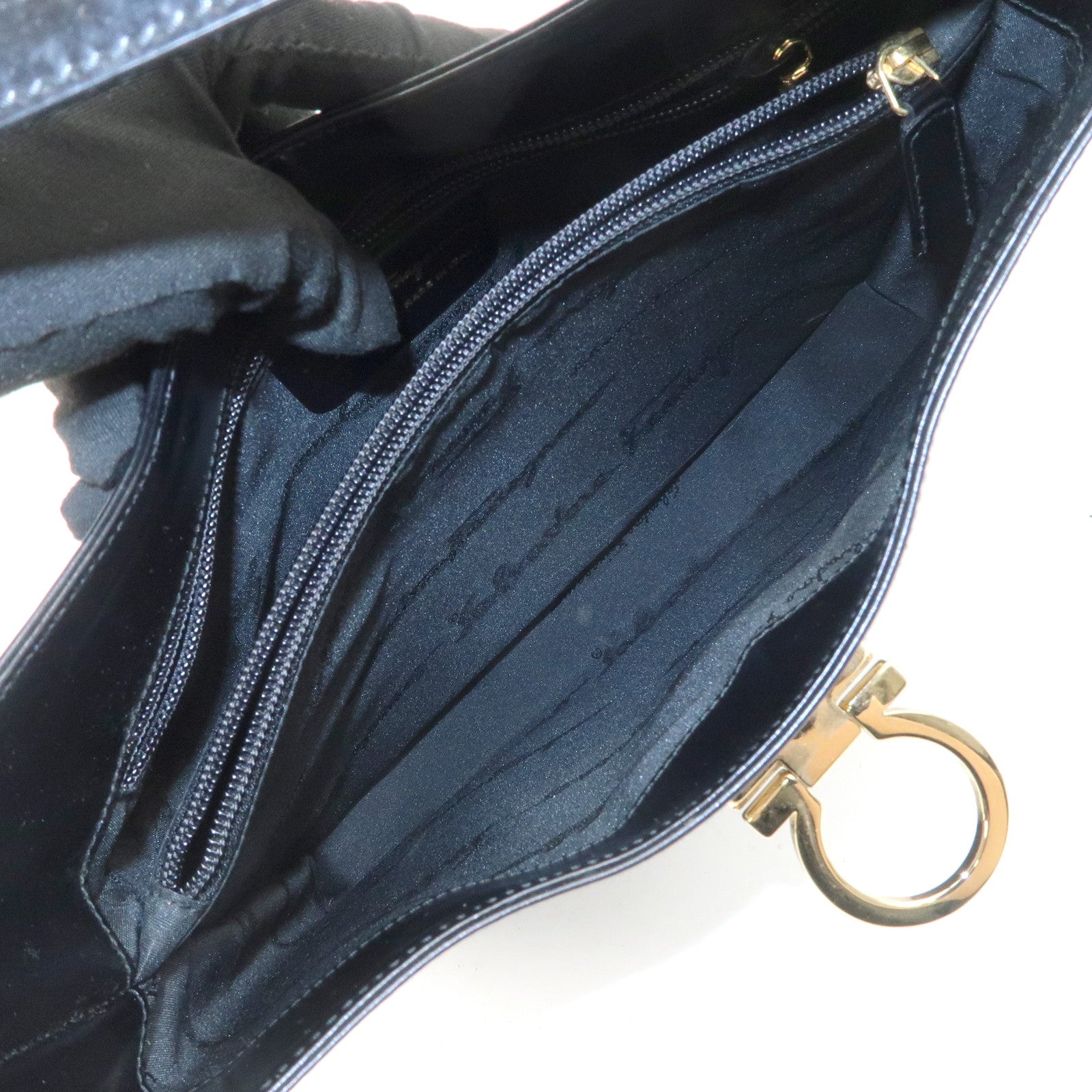 Ferragamo Gancini Leather Shoulder Bag Hand Bag Black Gold HDW