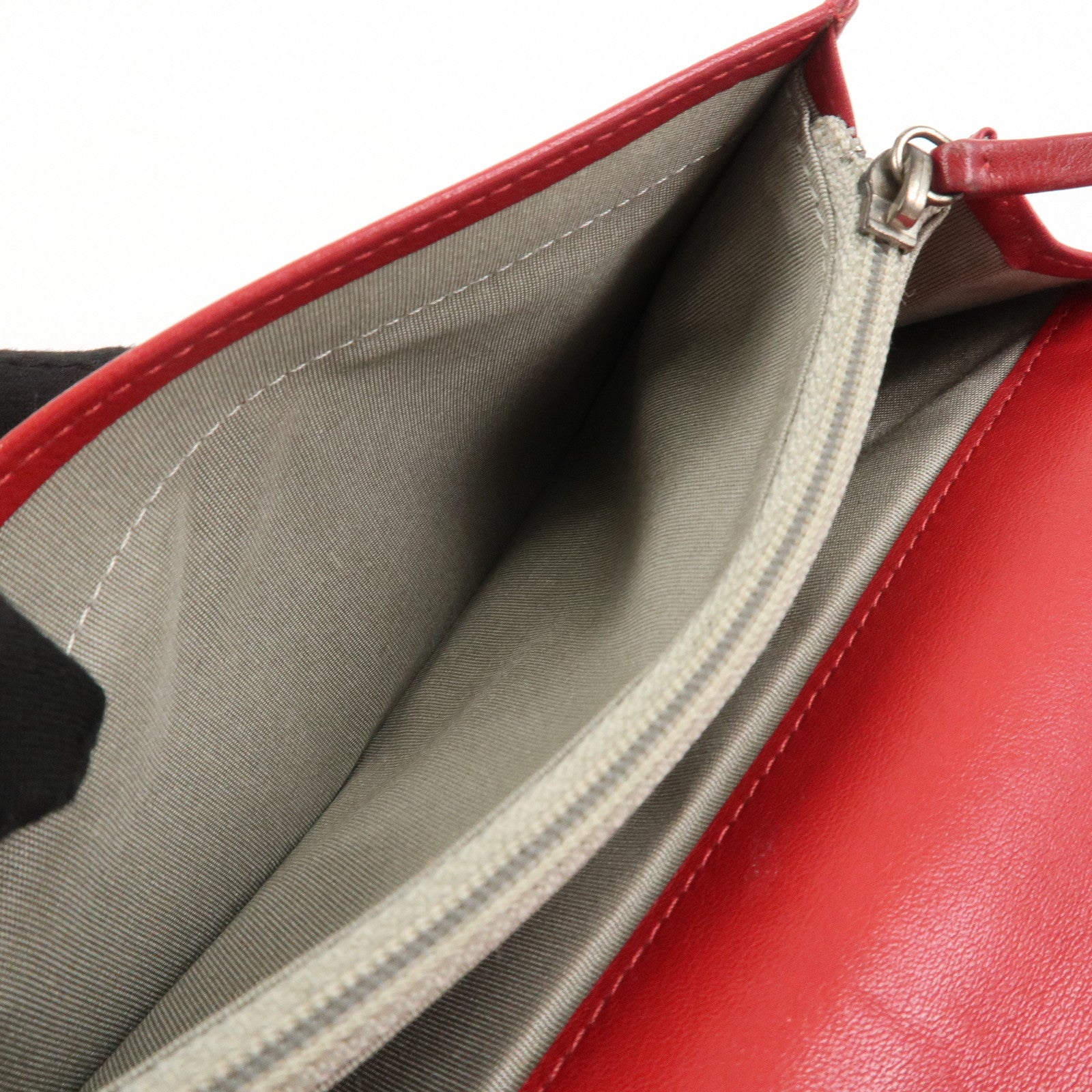 CHANEL COCO Mark Caviarskin Bi-Fold Long Wallet Red