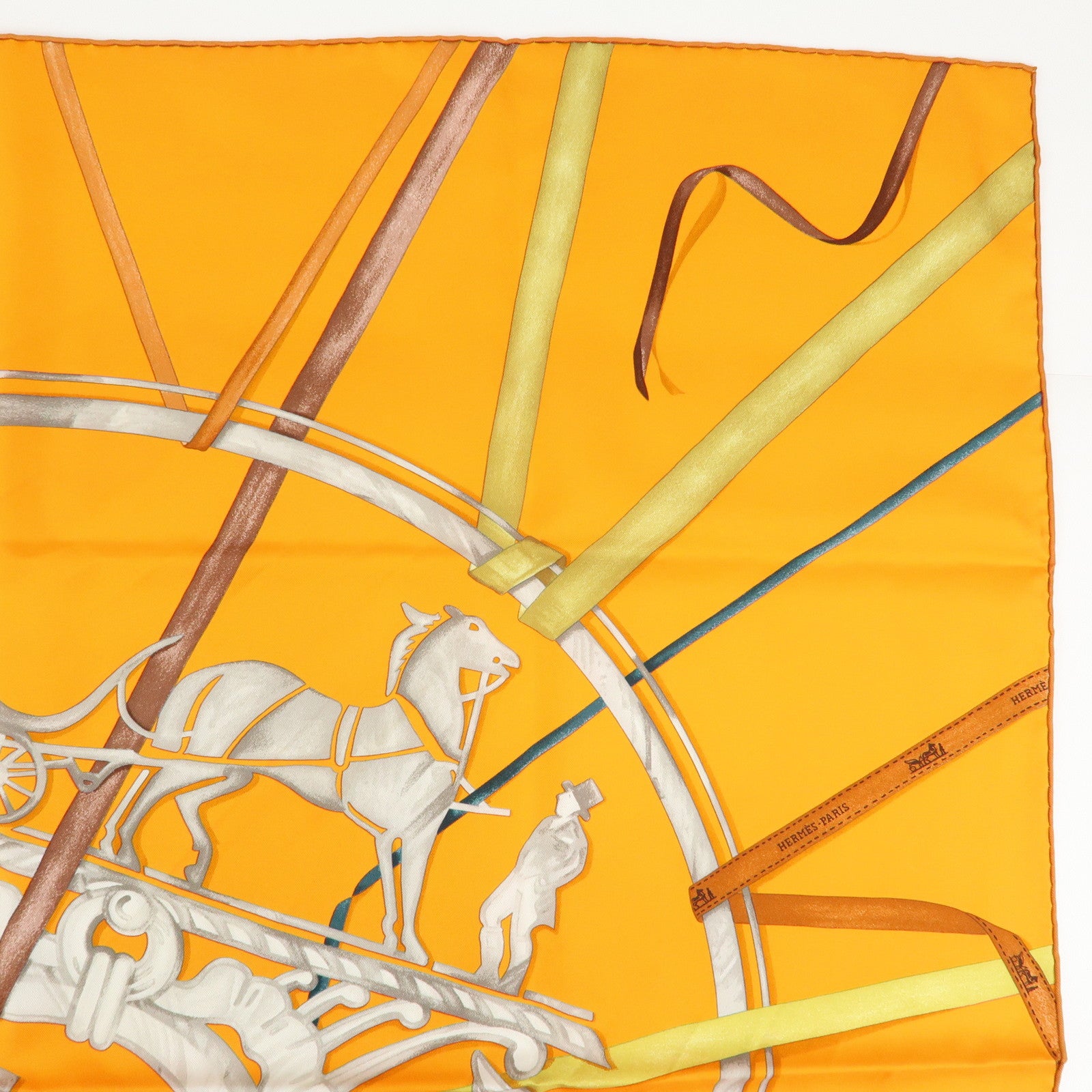 HERMES Carre 90 Silk 100% Scarf ATTRAPE TES REVES Orange