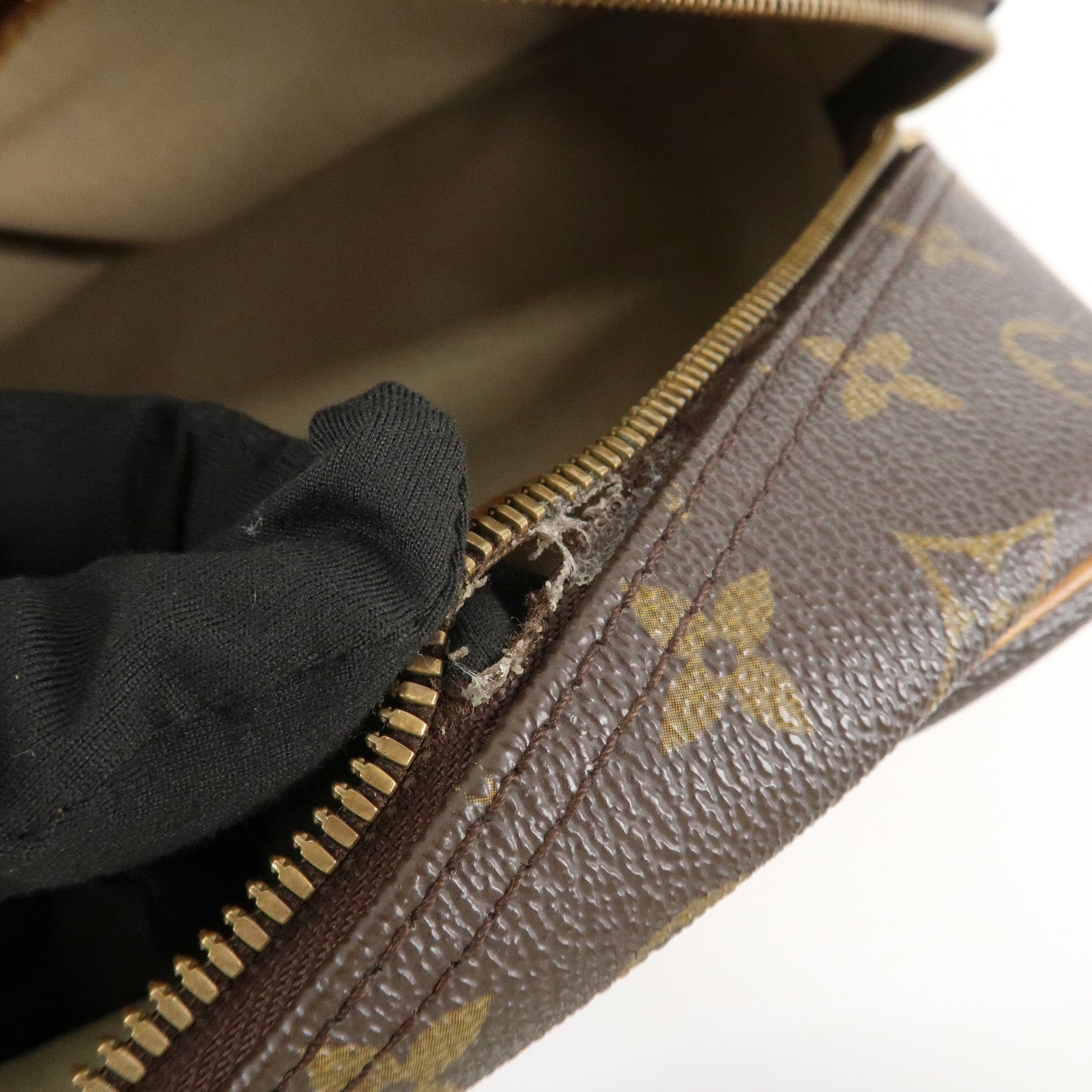 Louis Vuitton Monogram Deauville Hand Bag Brown M47270 Used