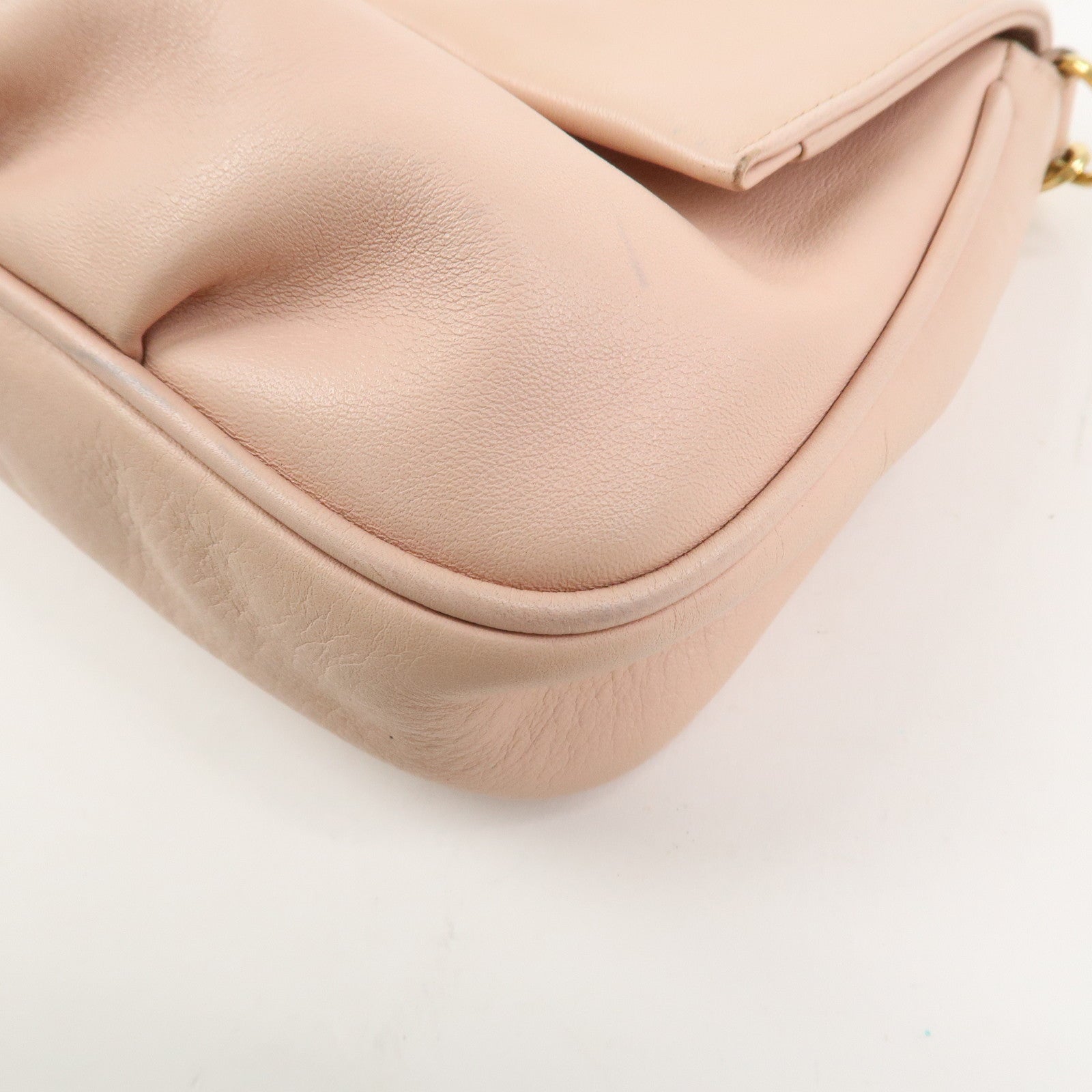 FENDI Leather Chain Shoulder Bag Purse Crossbody Bag 8M0276