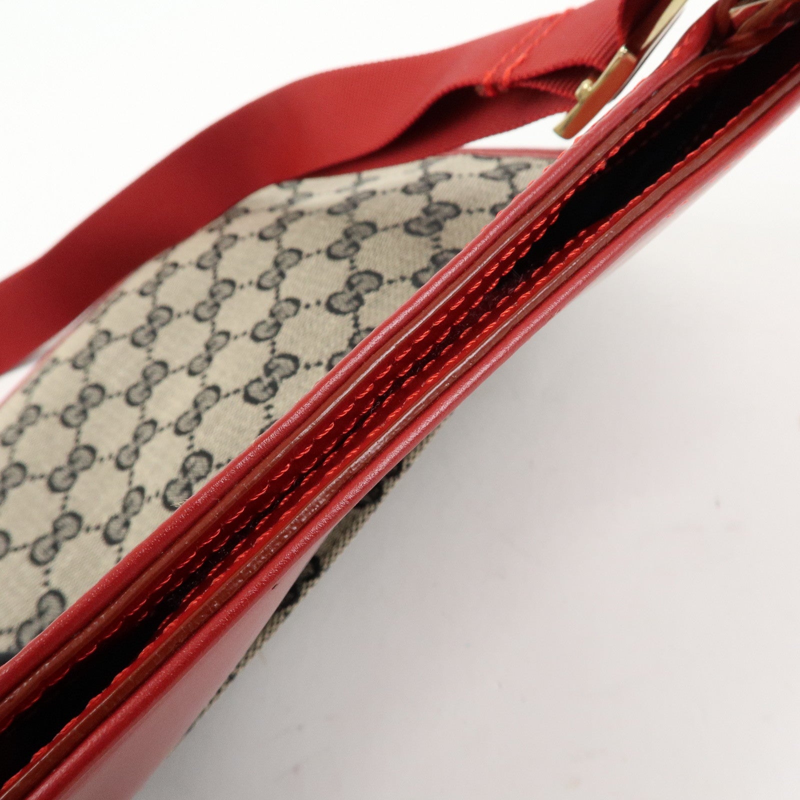 GUCCI GG Canvas Leather Shoulder Crossbody Bag Red 019・0348・200047