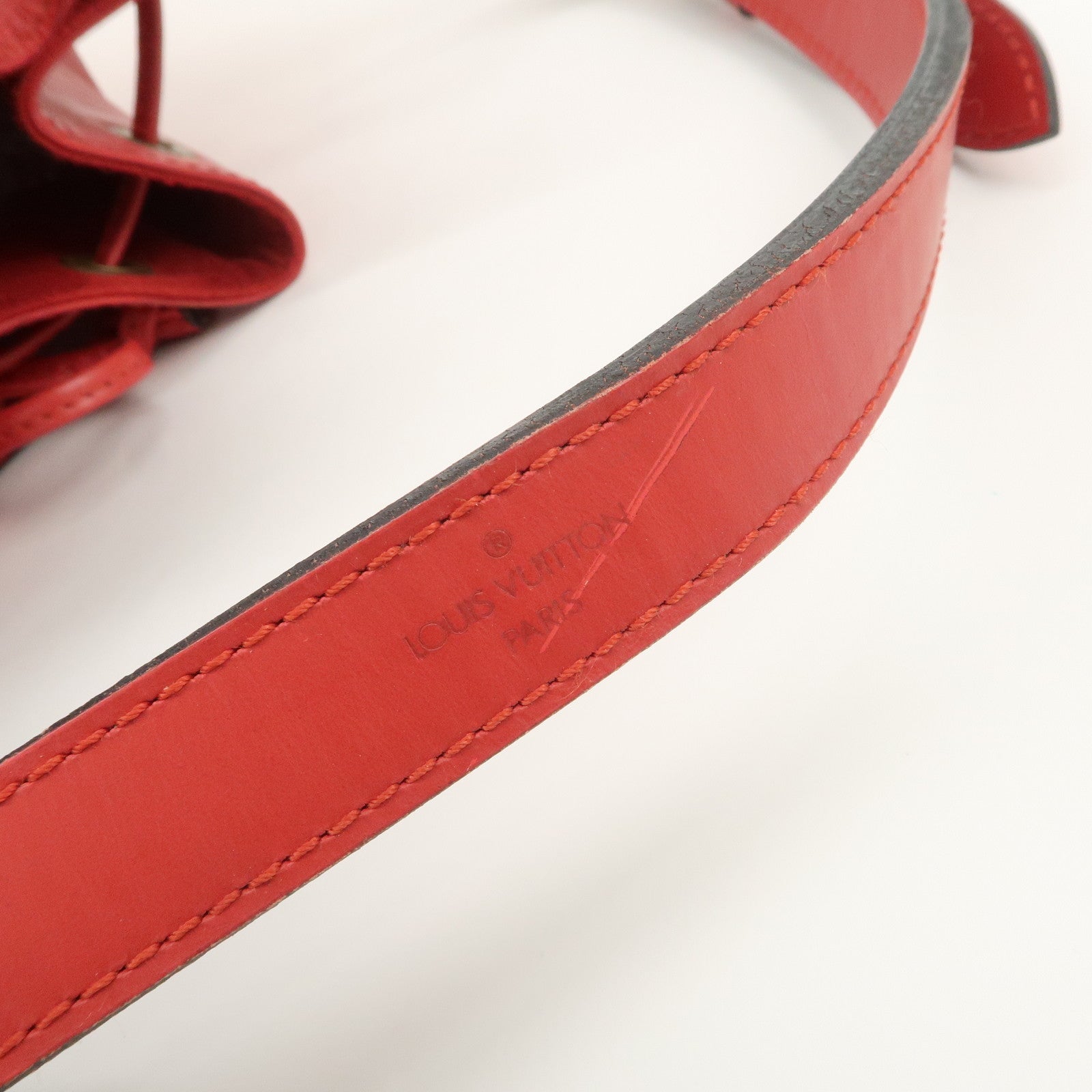 Louis Vuitton Epi Petit Noe Shoulder Bag Castilian Red M44107