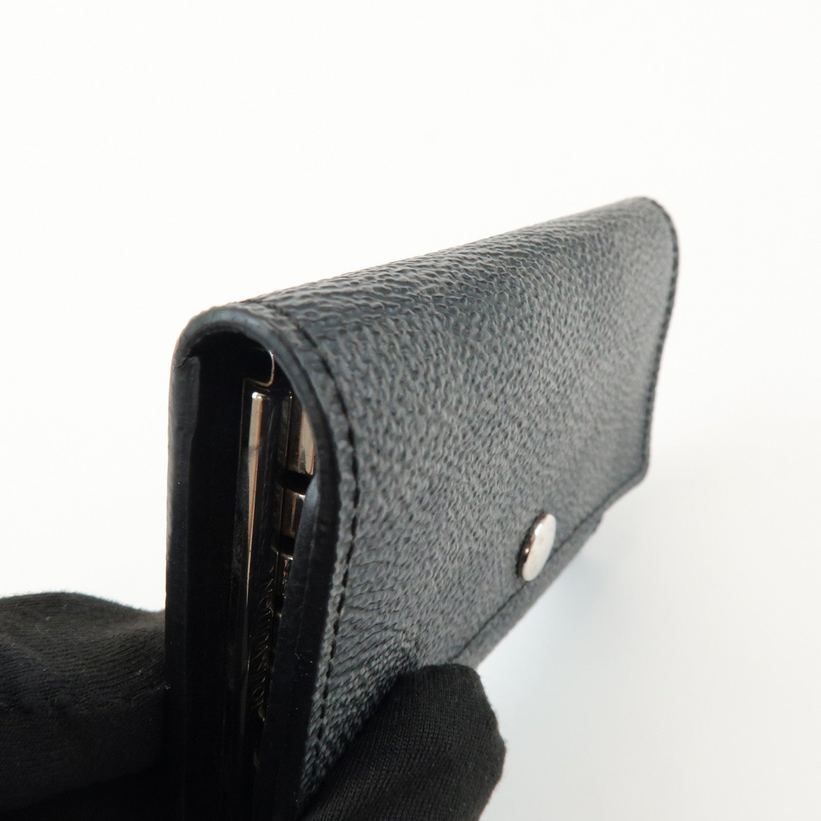 Louis Vuitton Damier Graphite Multicle 6 Key Case Gray Black N62662