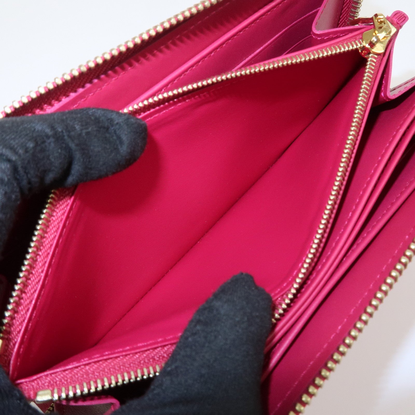 Louis Vuitton Monogram Vernis Round Zippy Wallet Rose Indien M91597