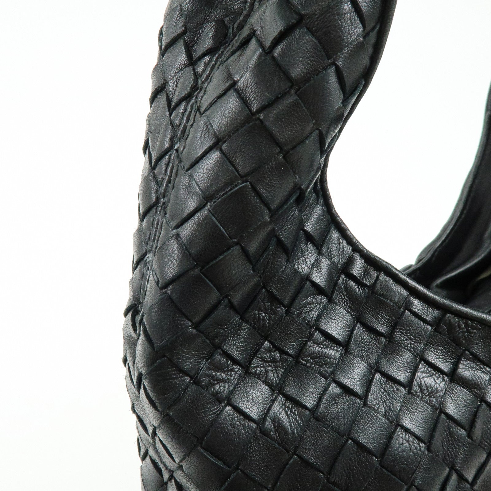 BOTTEGA VENETA Intrecciato Lamb Skin Shoulder Bag Black 145552