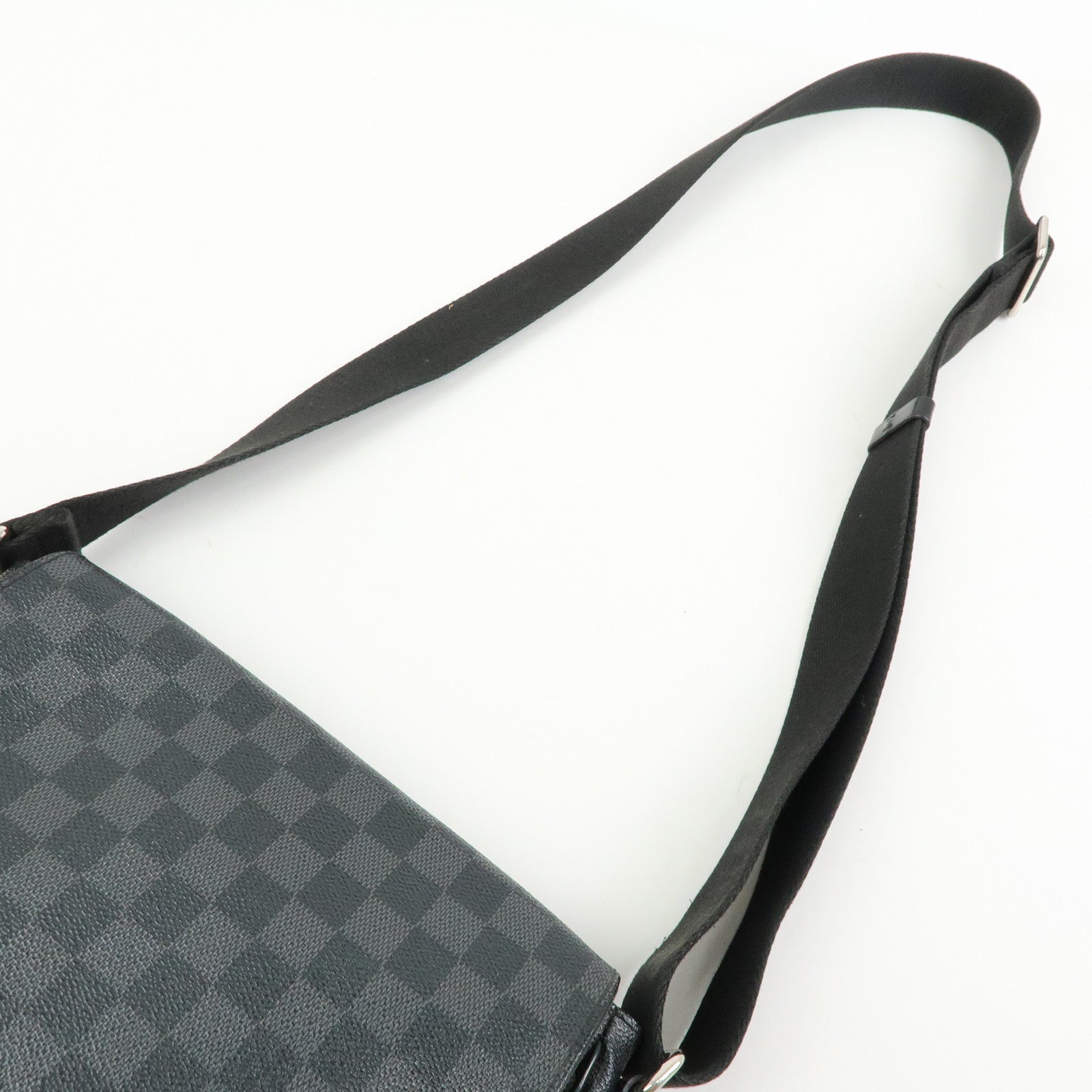 Louis Vuitton Damier Graphite District PM Shoulder Bag Noir N41260