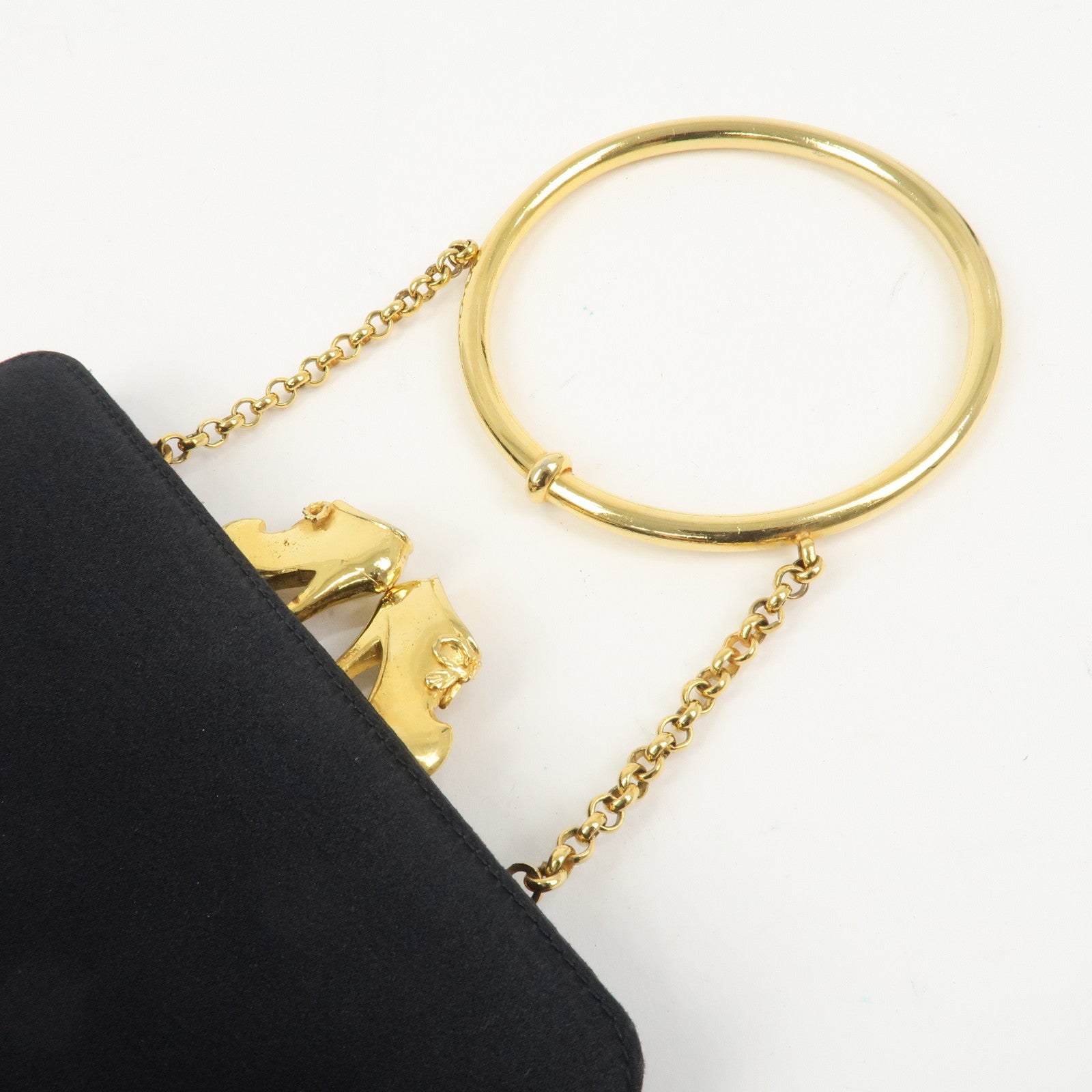 Ferragamo Boots Motif Kiss Lock Hand Bag Black
